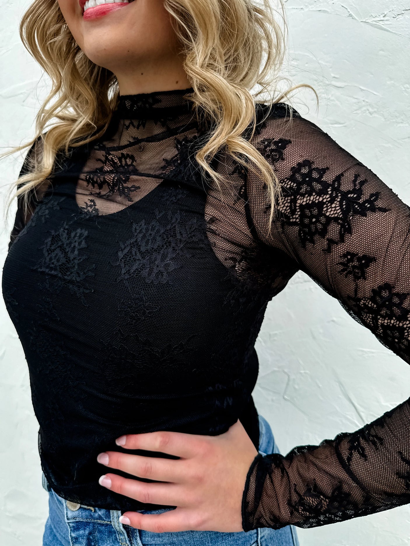 Valentine Roxy Lace Top in Five Colors - Liarian Unlimited Boutique