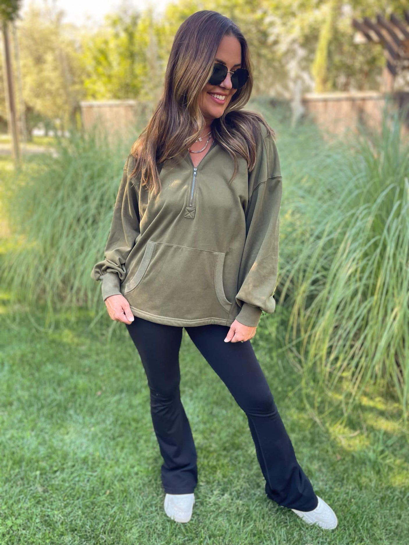 Sudadera con capucha y media cremallera Hendrick en nueve colores