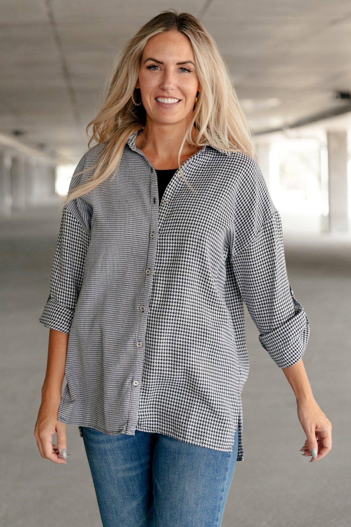 Blusa abotonada con estampado pata de gallo mixto