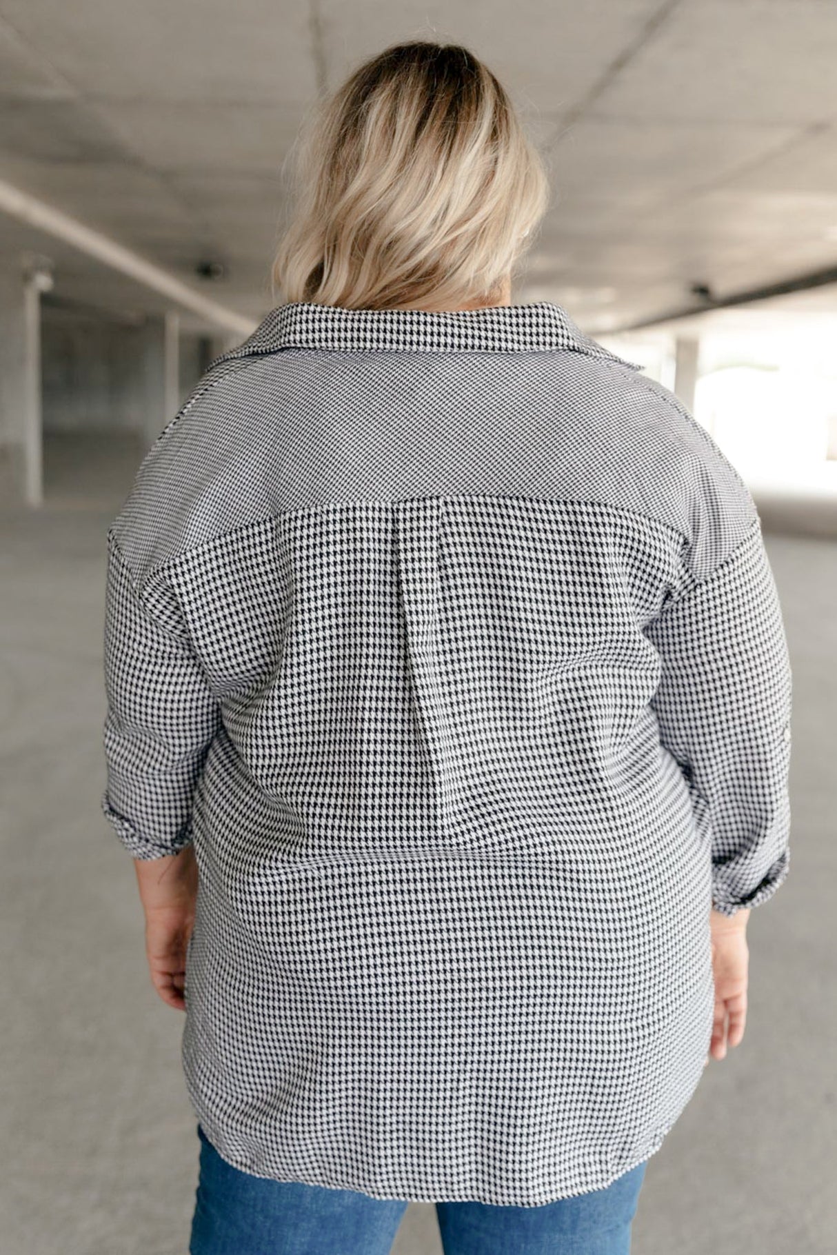 Blusa abotonada con estampado pata de gallo mixto