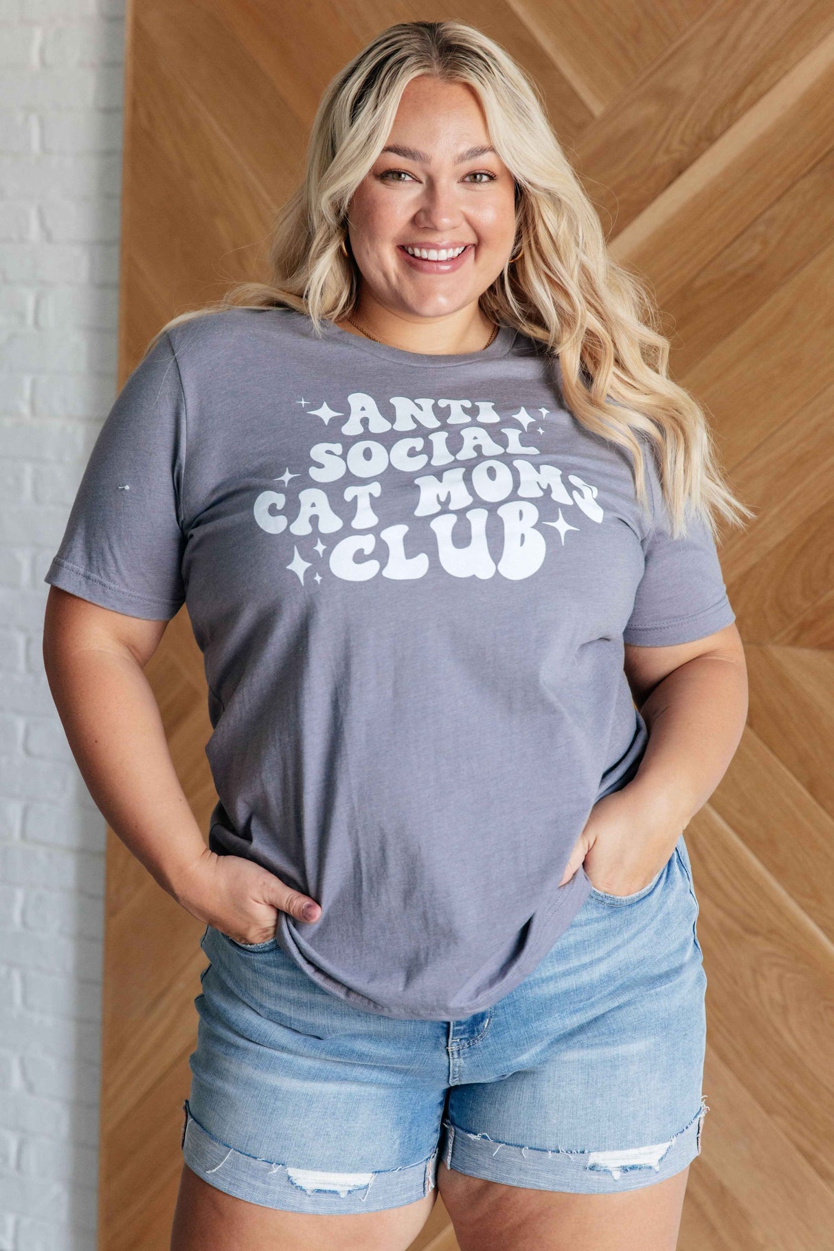 Antisocial Cat Mom Graphic Tee - Liarian Unlimited Boutique