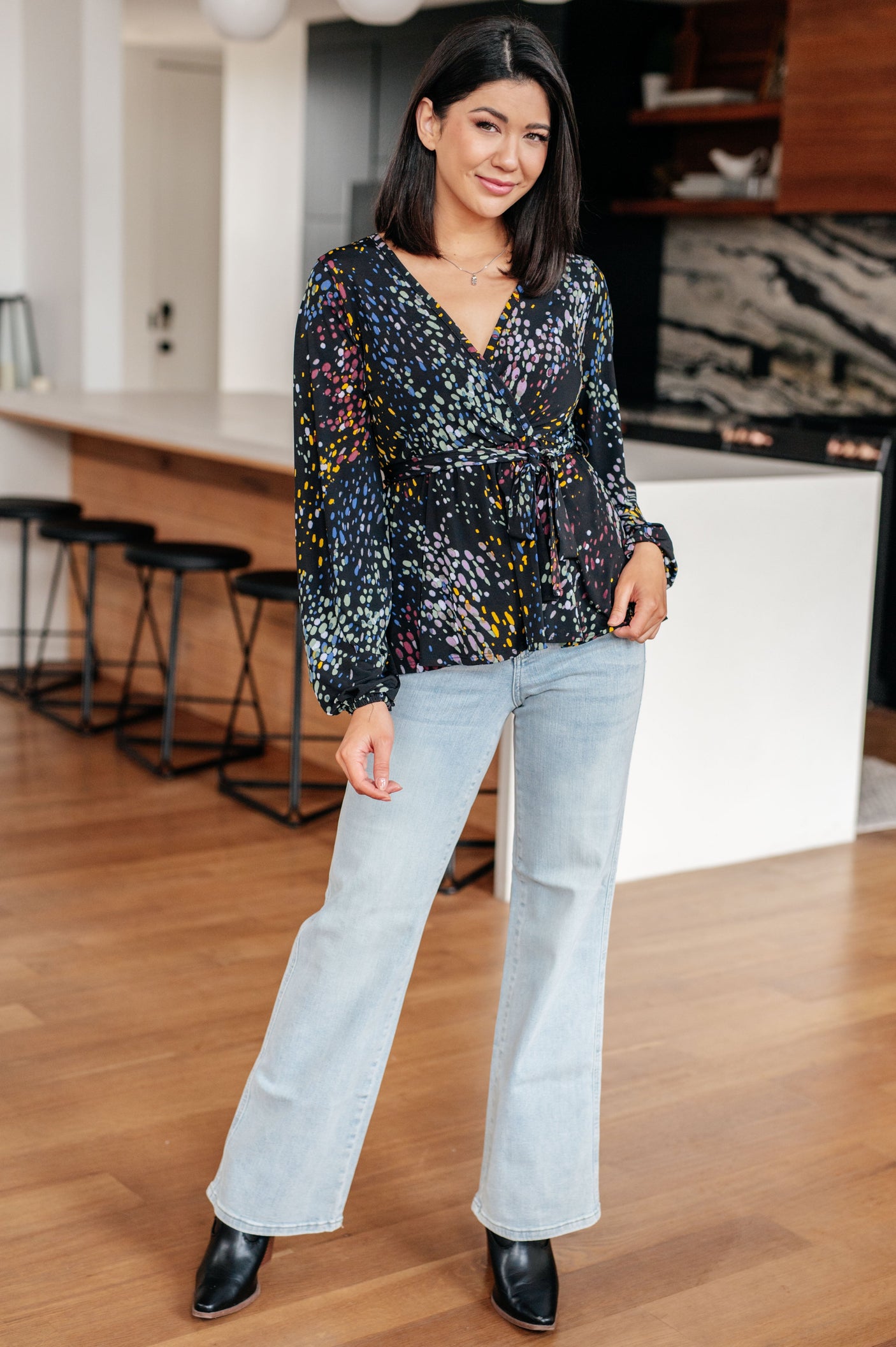 Top cruzado falso As It Happened