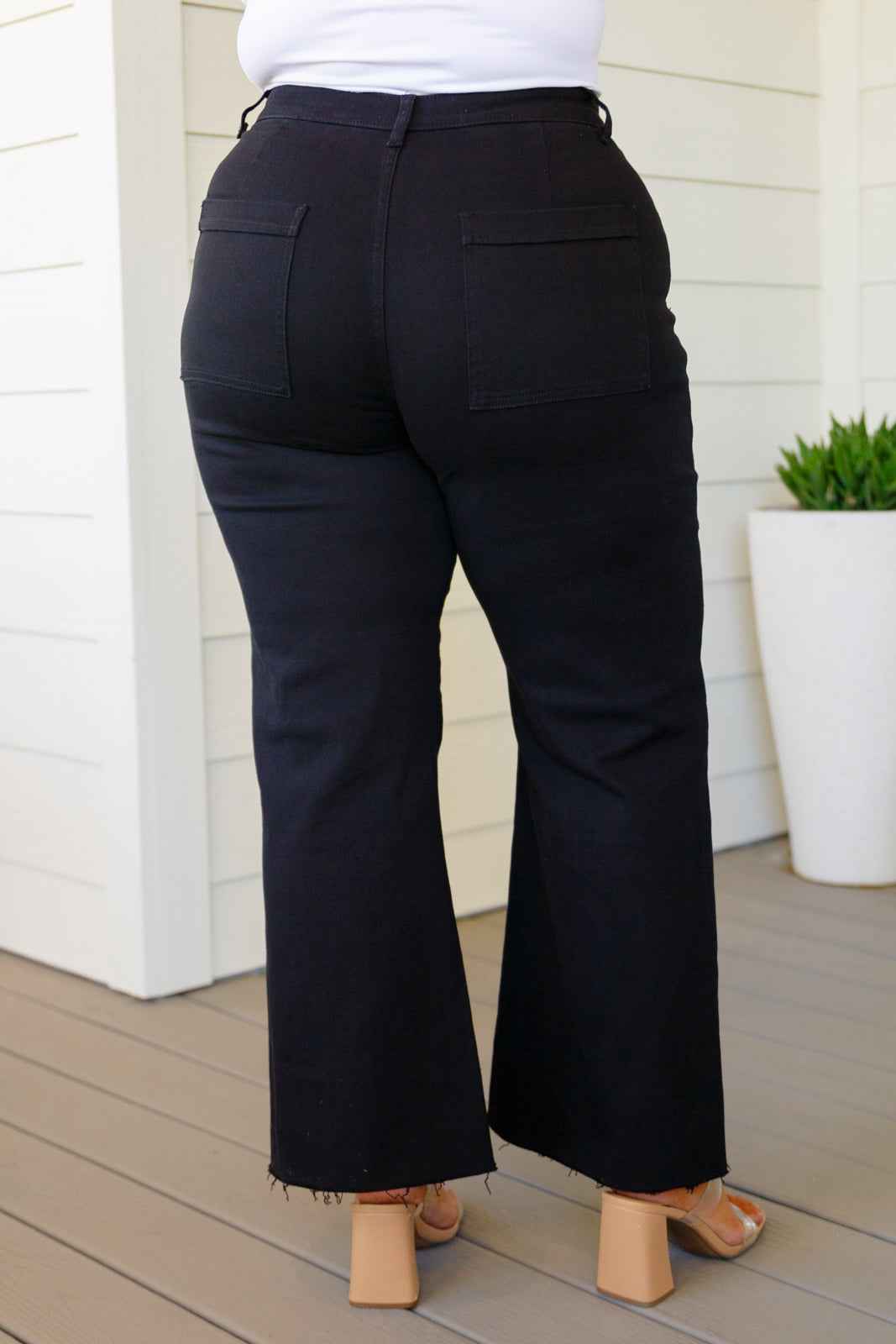 August High Rise Wide Leg Crop Jeans in Black - Liarian Unlimited Boutique