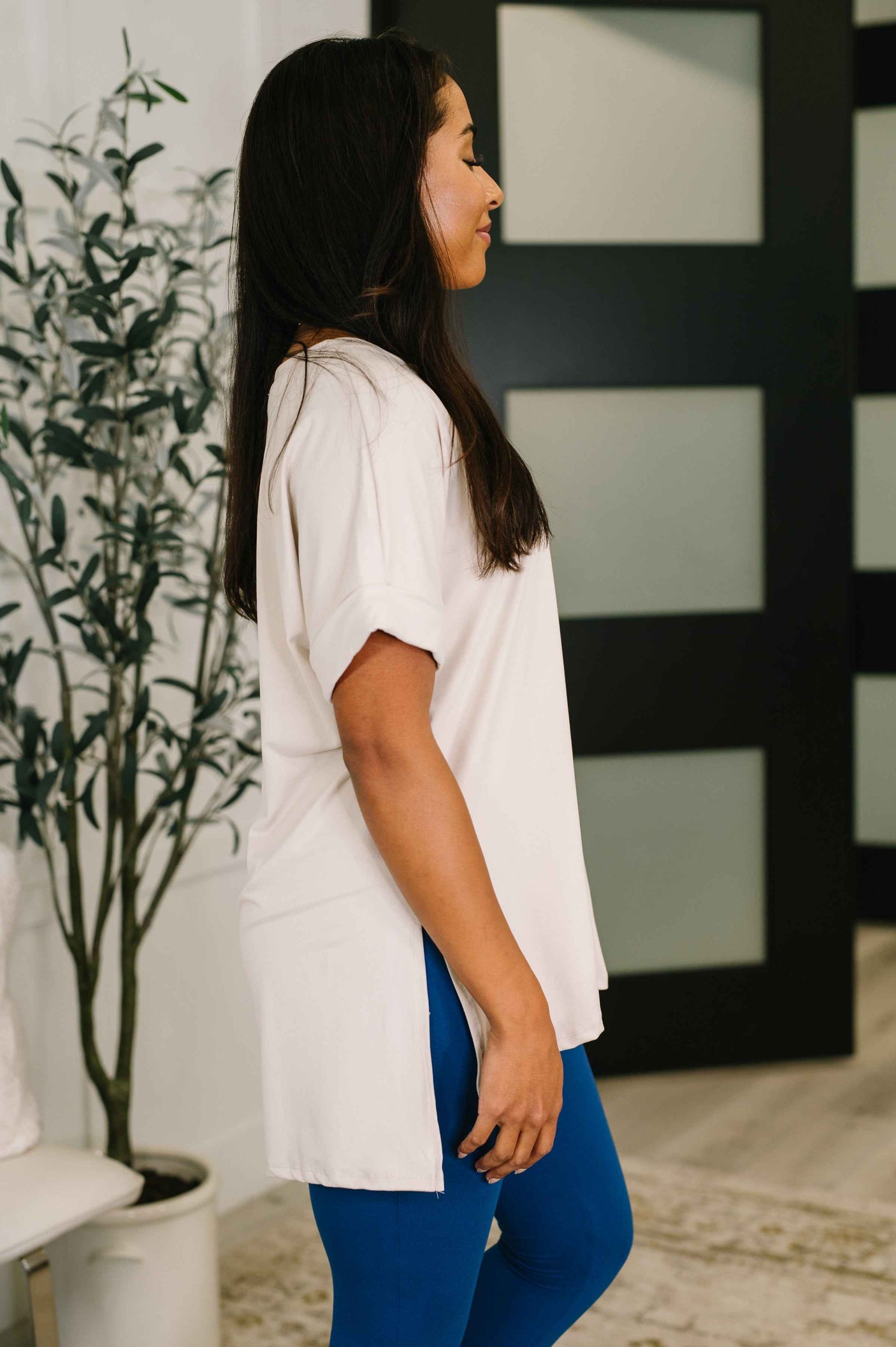 Basic Layering Relaxed V-Neck Tee