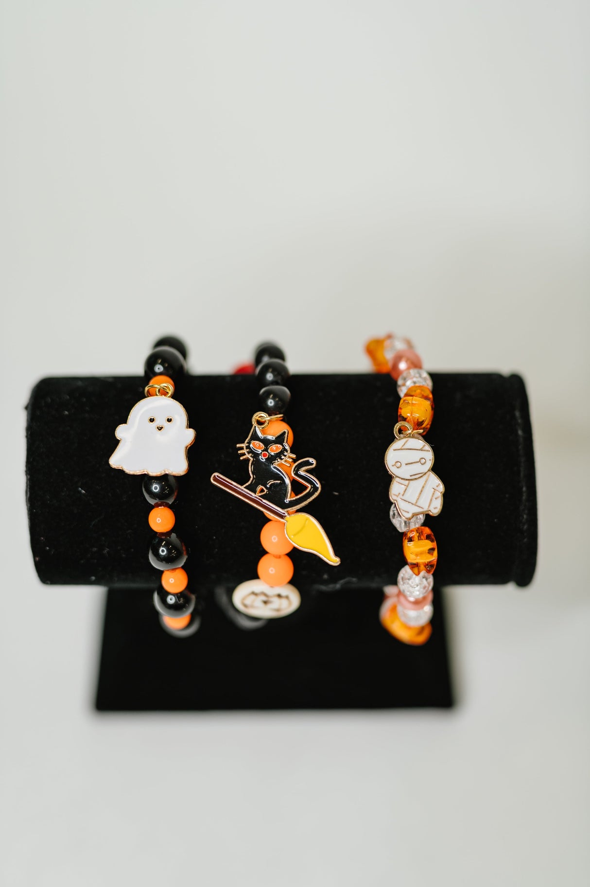Pulsera elástica de cuentas Boo Crew Stack