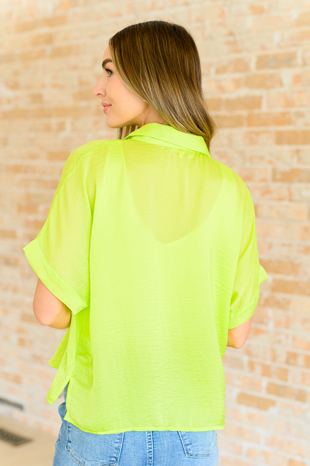 Camisa con botones Bright Idea en tonos cítricos