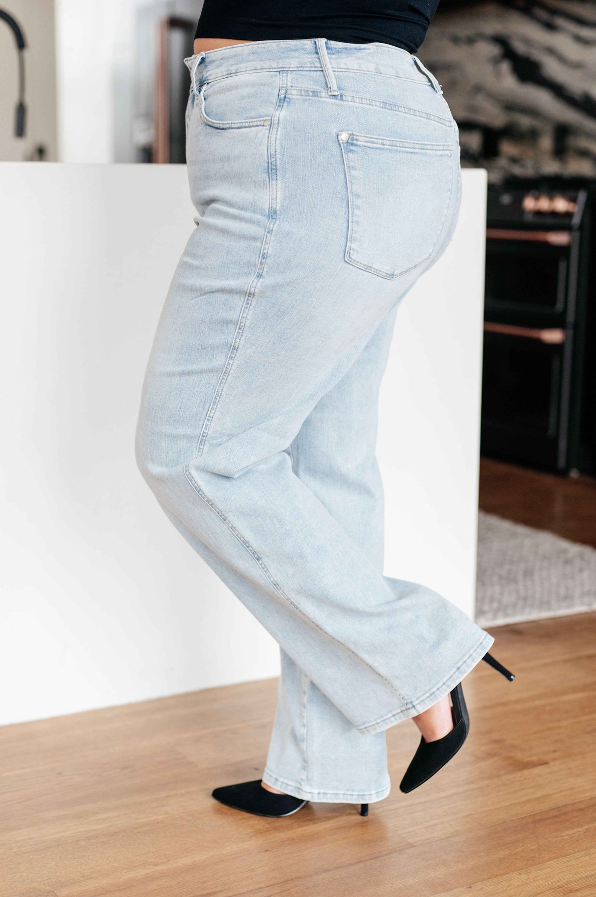 Brooke High Rise Control Top Vintage Wash Straight Jeans - Liarian Unlimited Boutique
