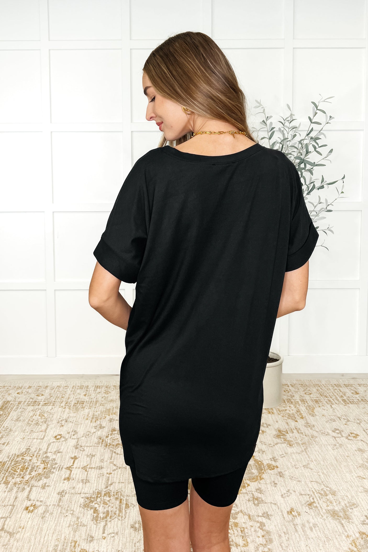 Buttery Soft V-Neck Bike Short Set in Black