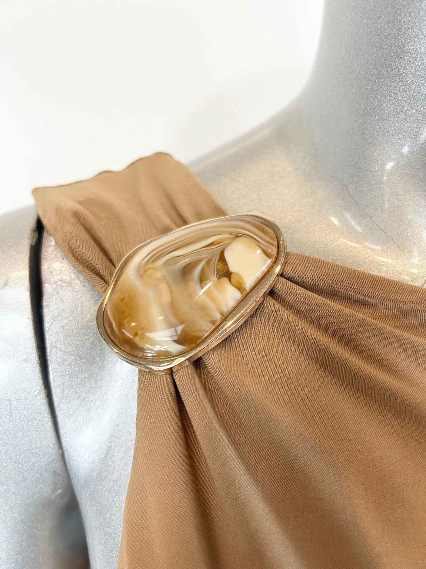 The Right Shoulder Is Gathered Mini Dress
