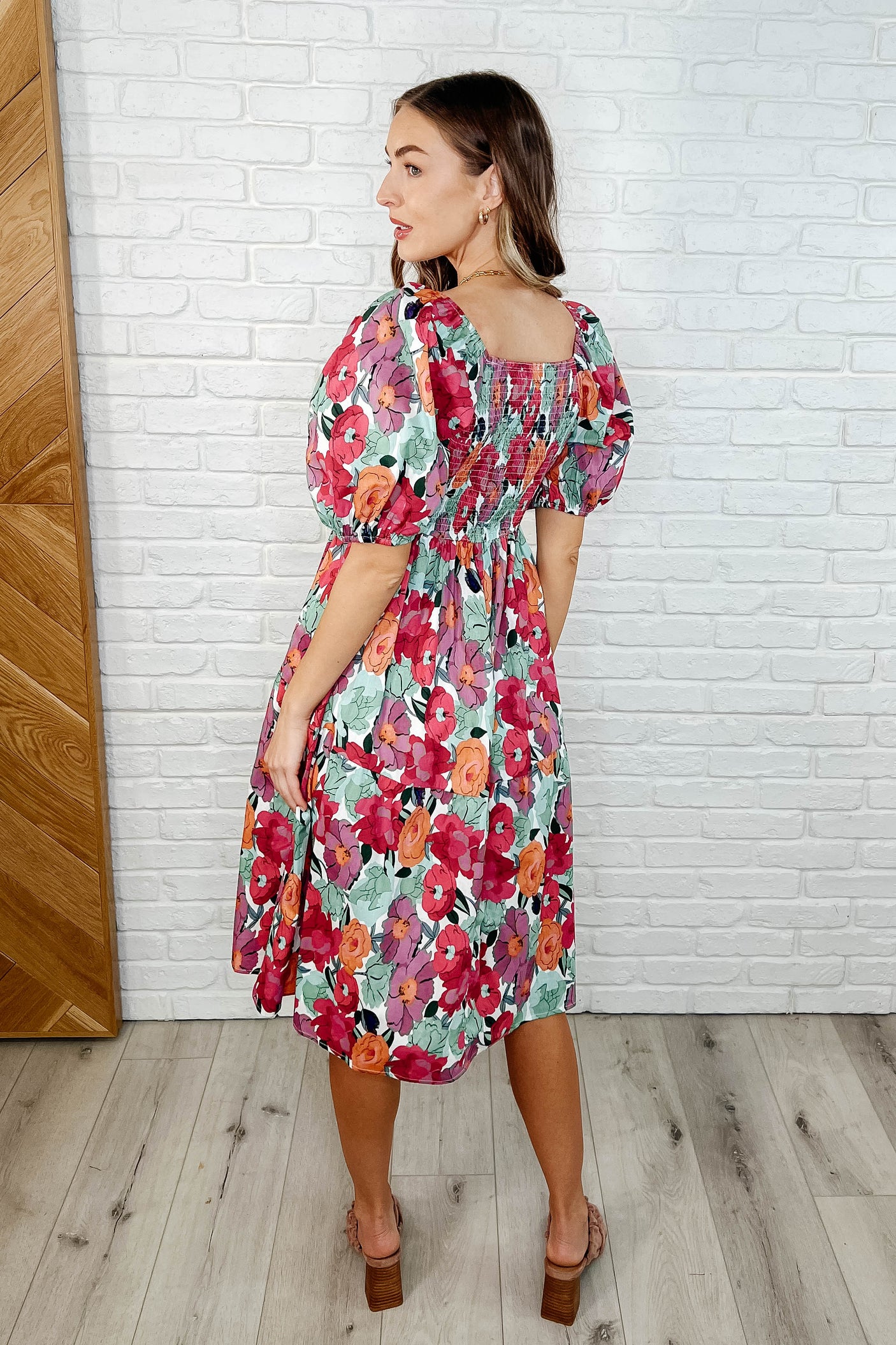 Vestido floral con mangas abullonadas Dewdrop Blooms