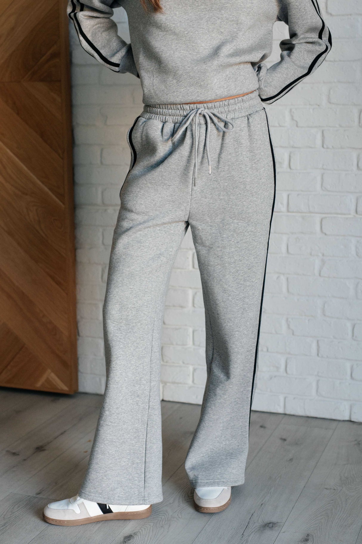 Pantalones deportivos con detalle de rayas Don't Get Stuck
