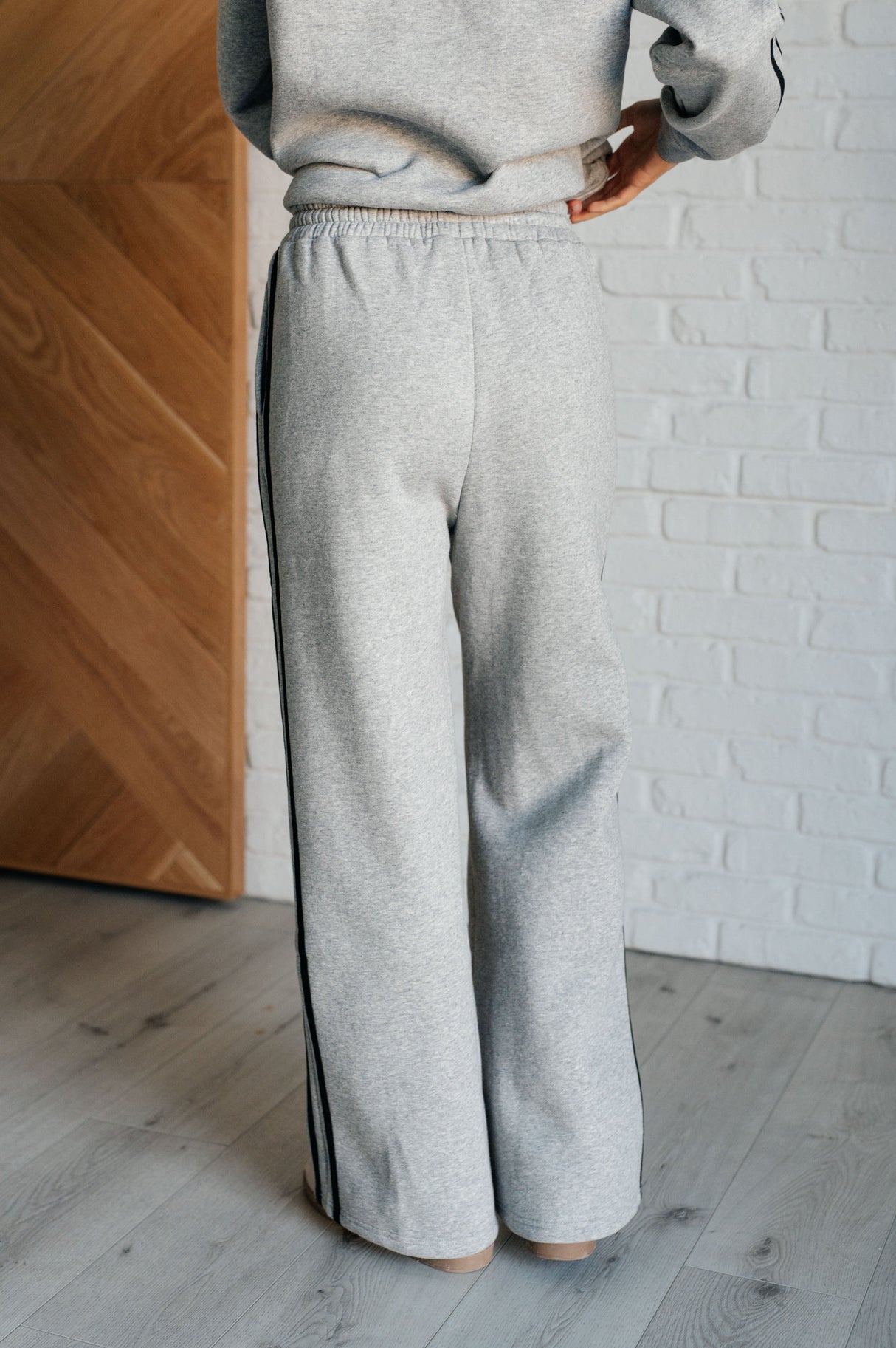 Pantalones deportivos con detalle de rayas Don't Get Stuck