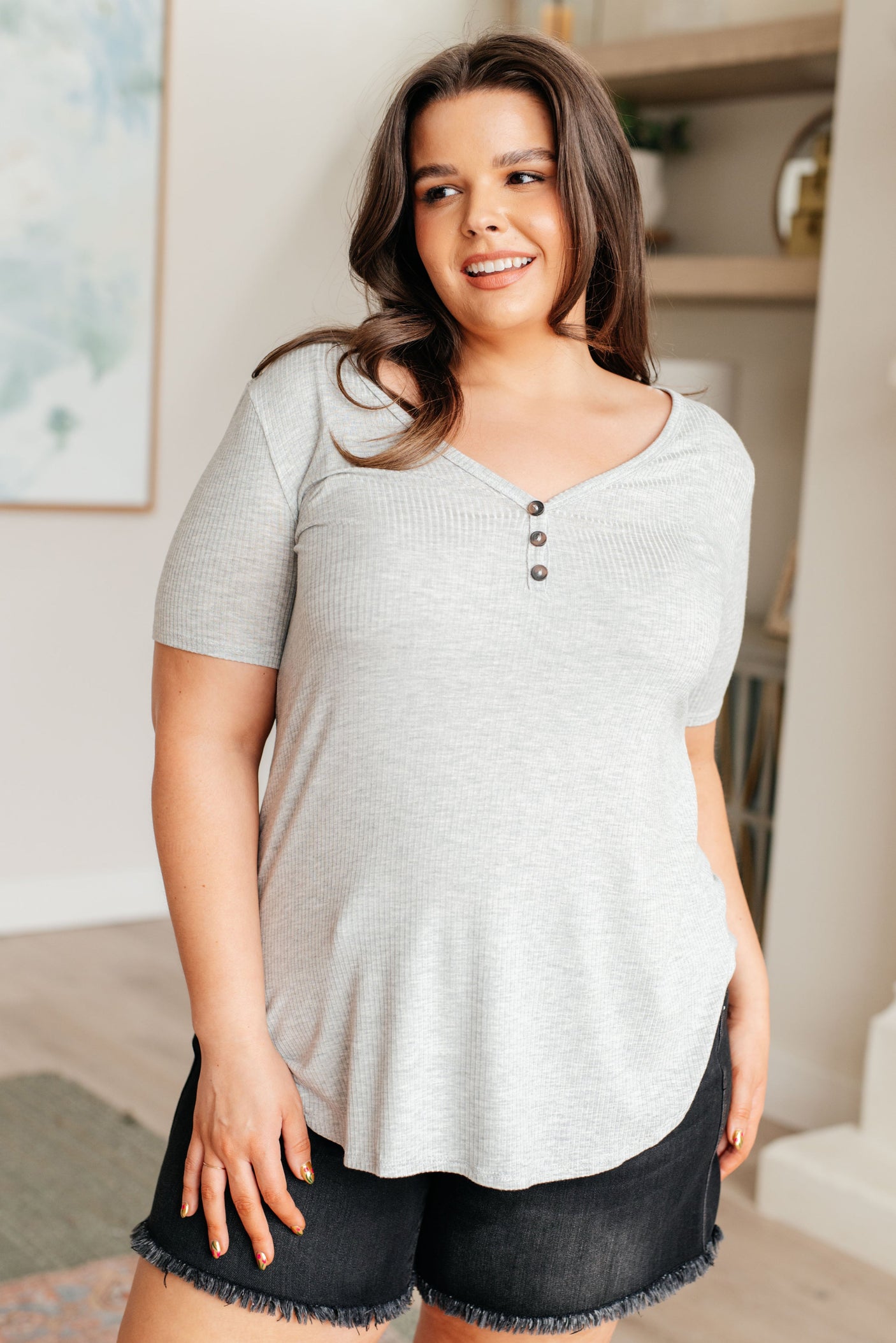 Top con cuello en V "No me subestimes"