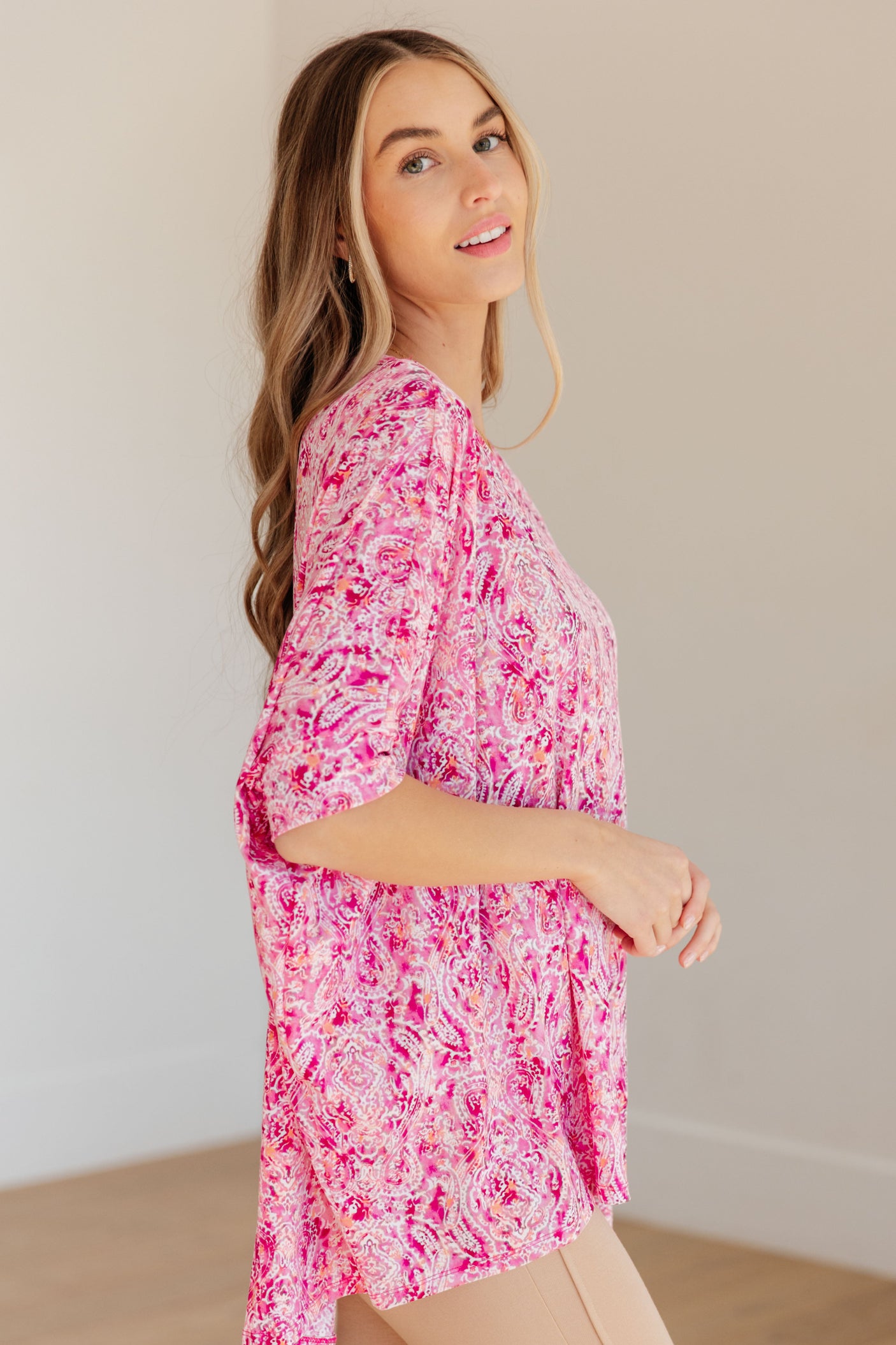 Essential Blouse in Fuchsia and White Paisley - Liarian Unlimited Boutique