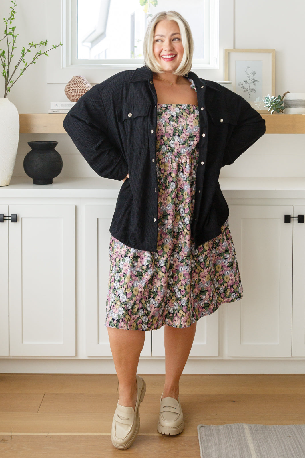 Vestido floral de excelencia sin esfuerzo