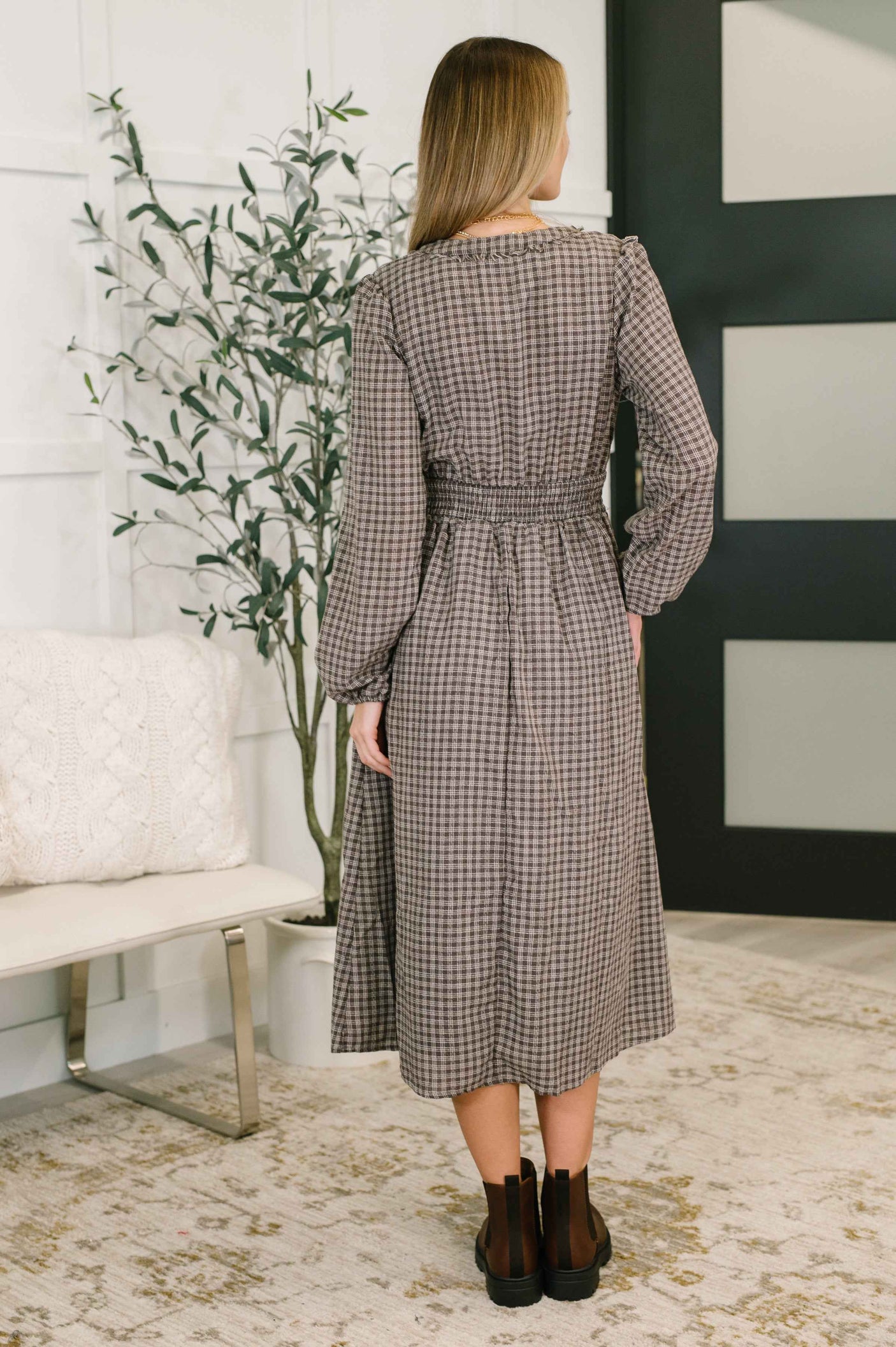 Fairytale Plot Plaid Midi Dress