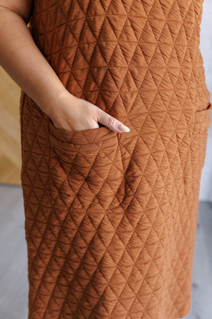 Vestido midi acolchado de caída libre