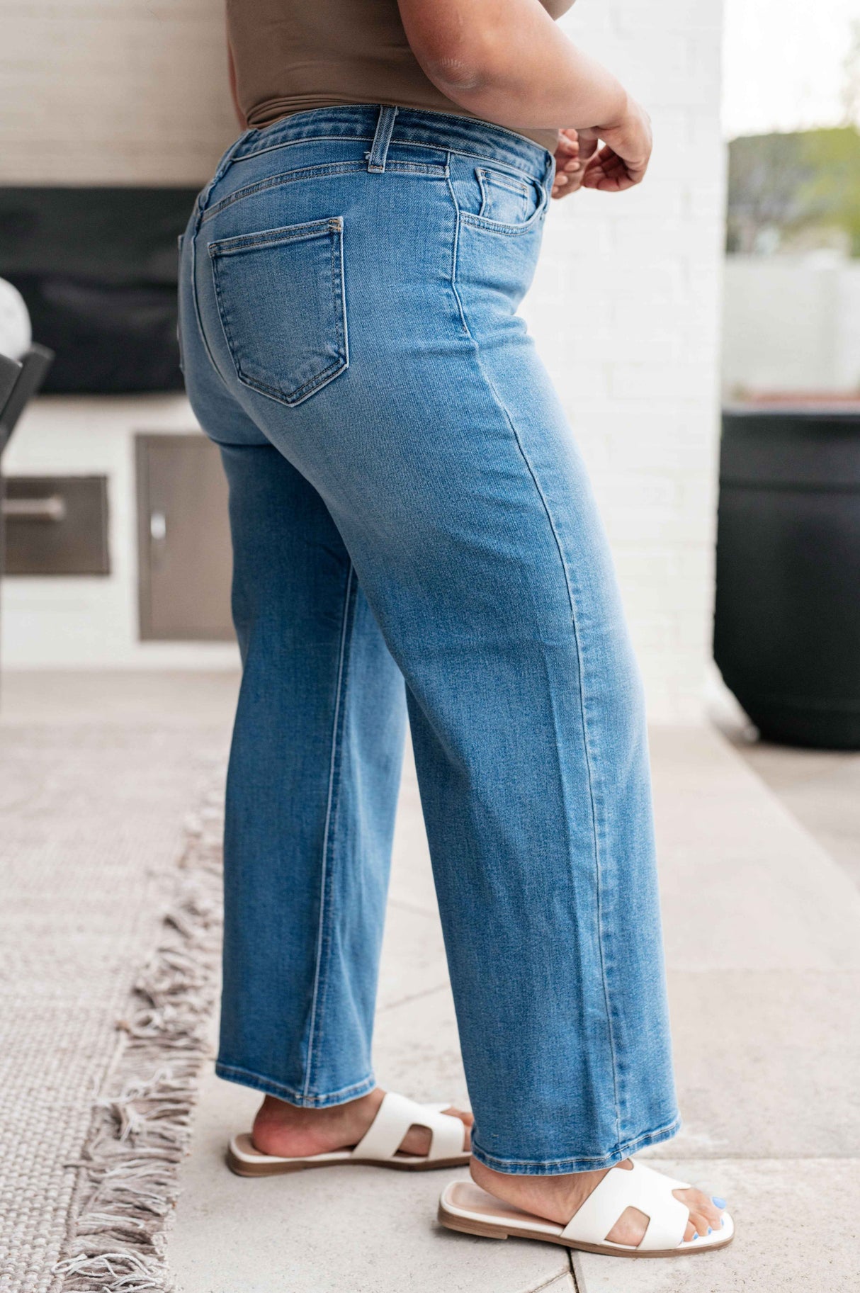 Hayes High Rise Wide Leg Crop Jeans - Liarian Unlimited Boutique