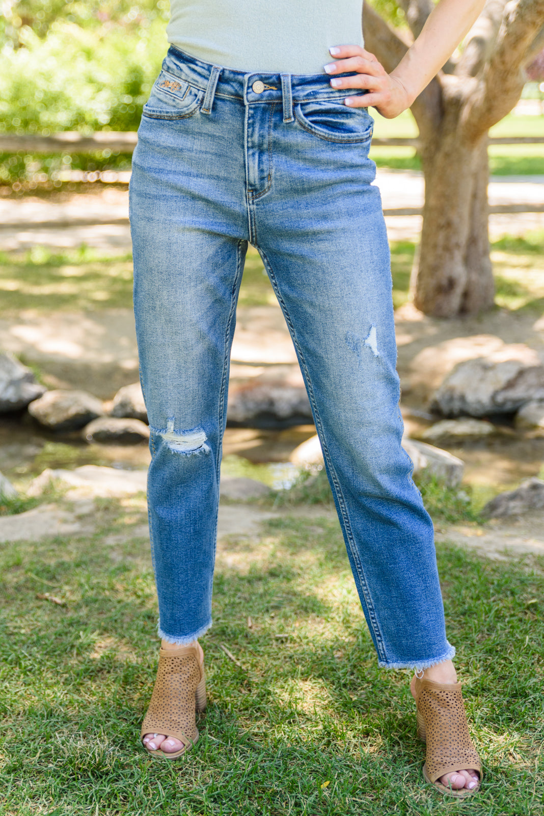 Jeans de novio con bordado Howdy