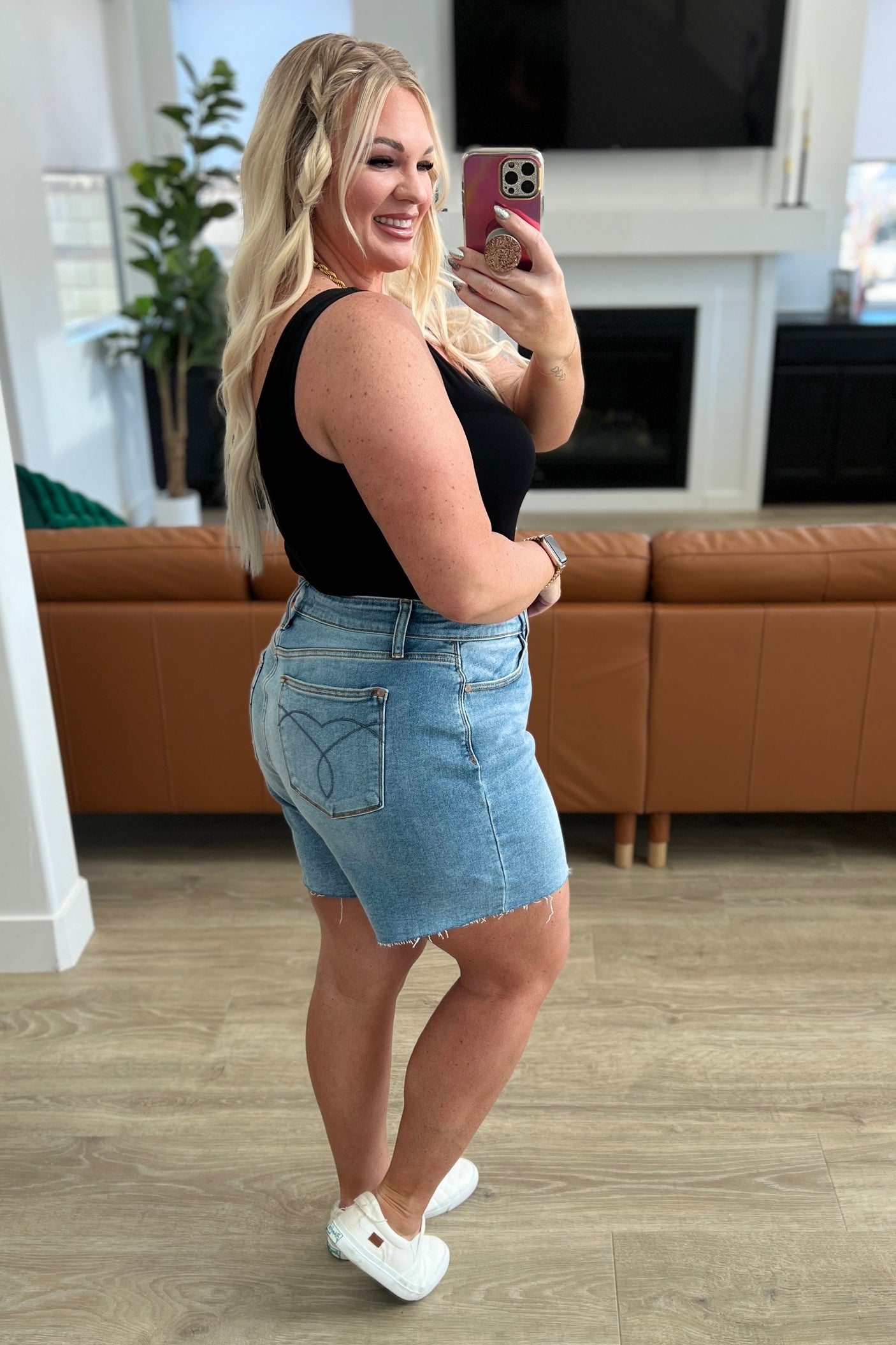 Willa High Rise Cutoff Shorts - Liarian Unlimited Boutique