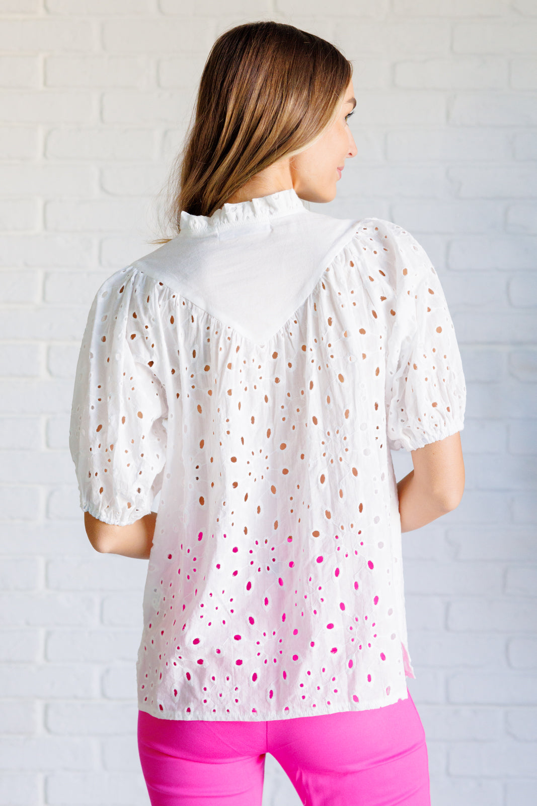 Blusa de encaje con ojales I'll Let You Know