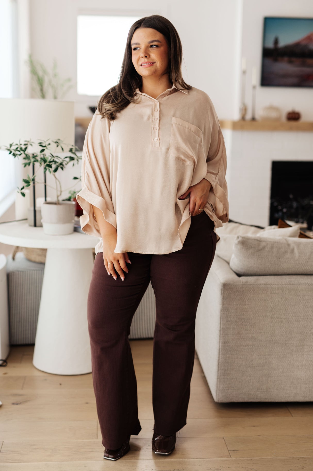 Top oversize de manga dolman "In Your Thoughts" en color champán