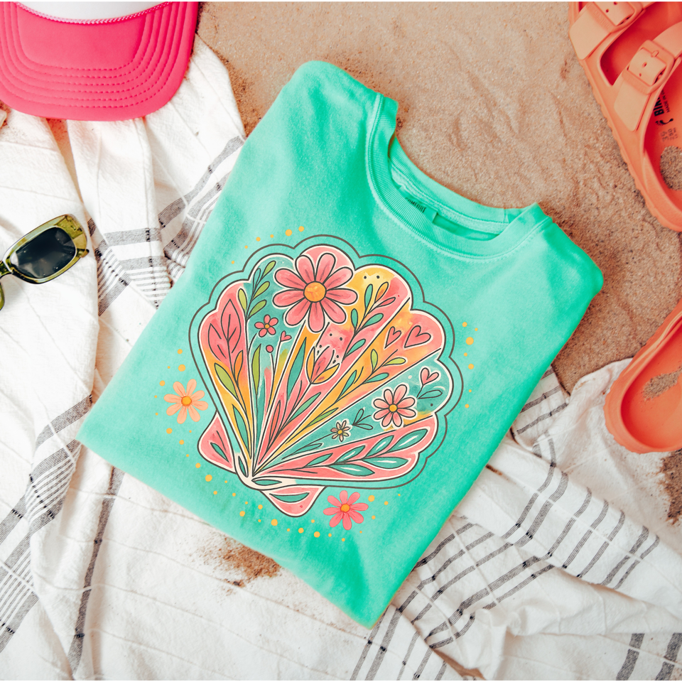 Camiseta con gráfico de concha floral