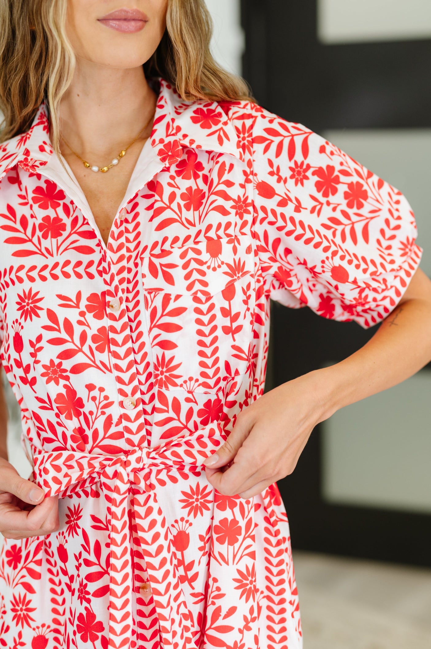 Vestido con cuello y botones La Femme Hour