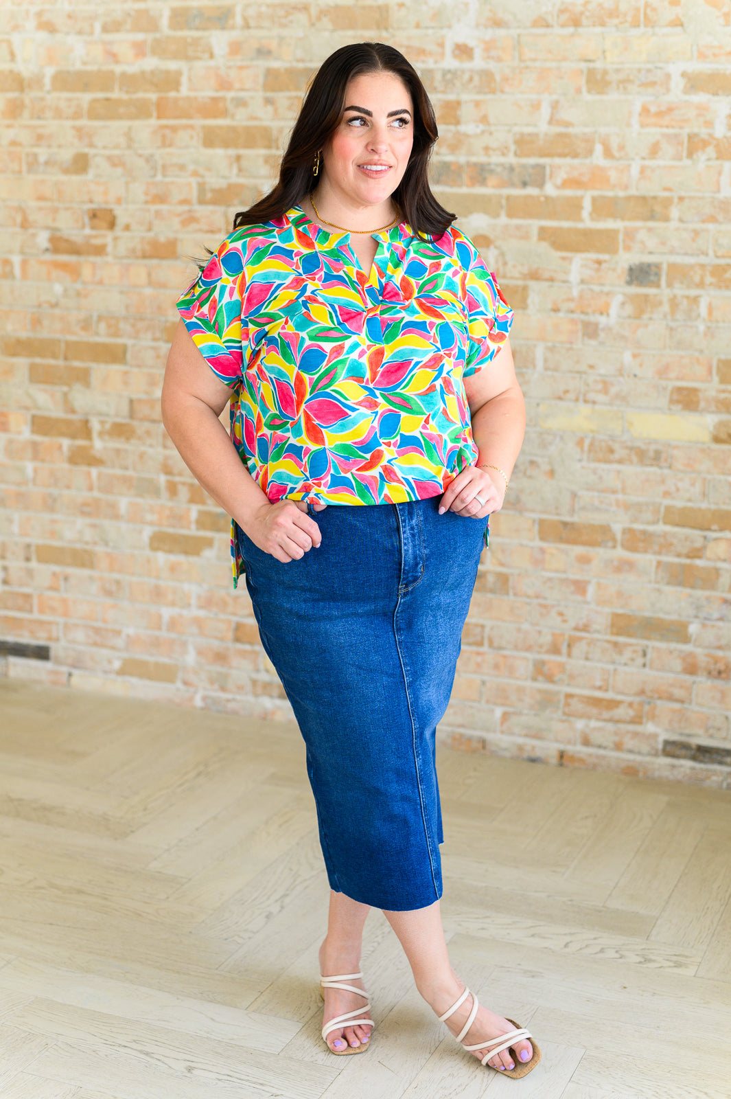 Lizzy Cap Sleeve Top in Emerald and Teal Mod Floral - Liarian Unlimited Boutique