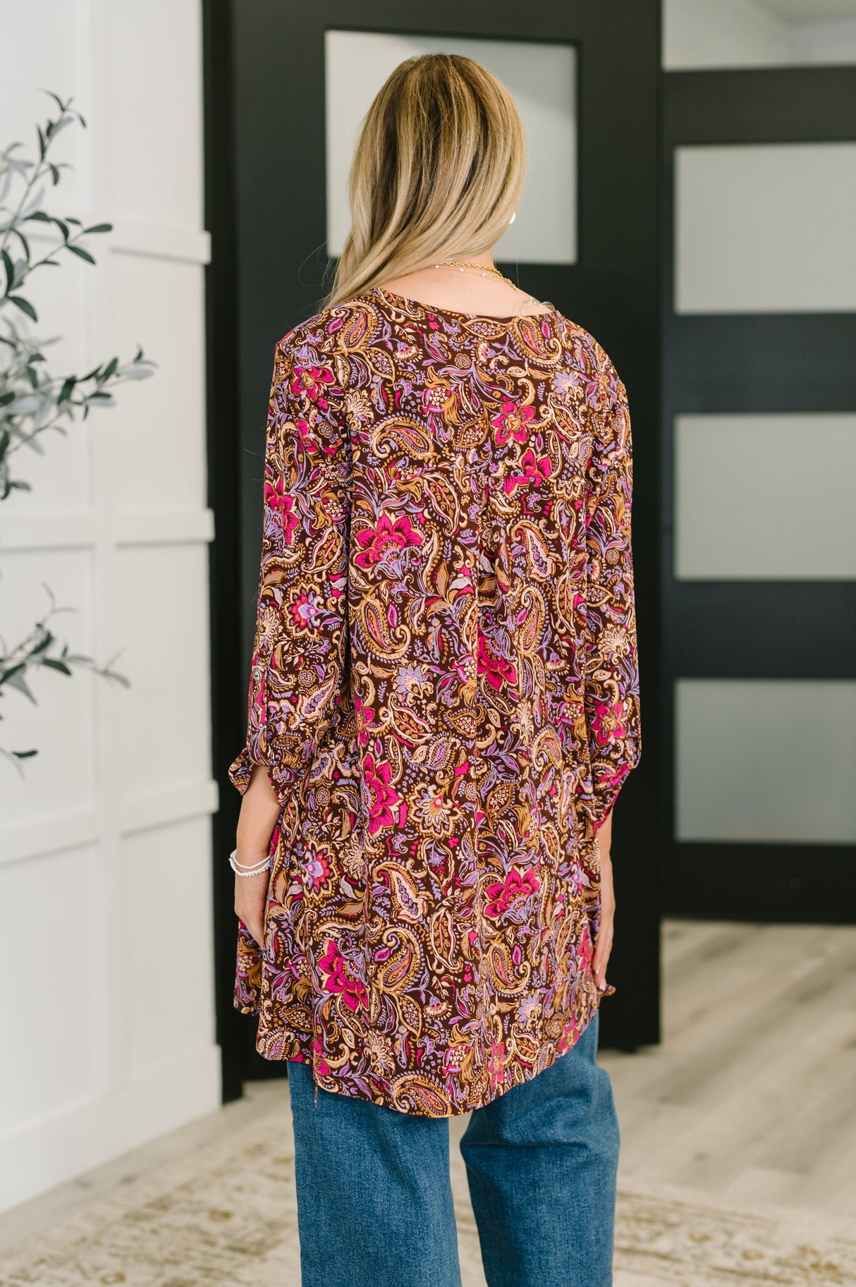 Cárdigan Lizzy en estampado paisley chocolate