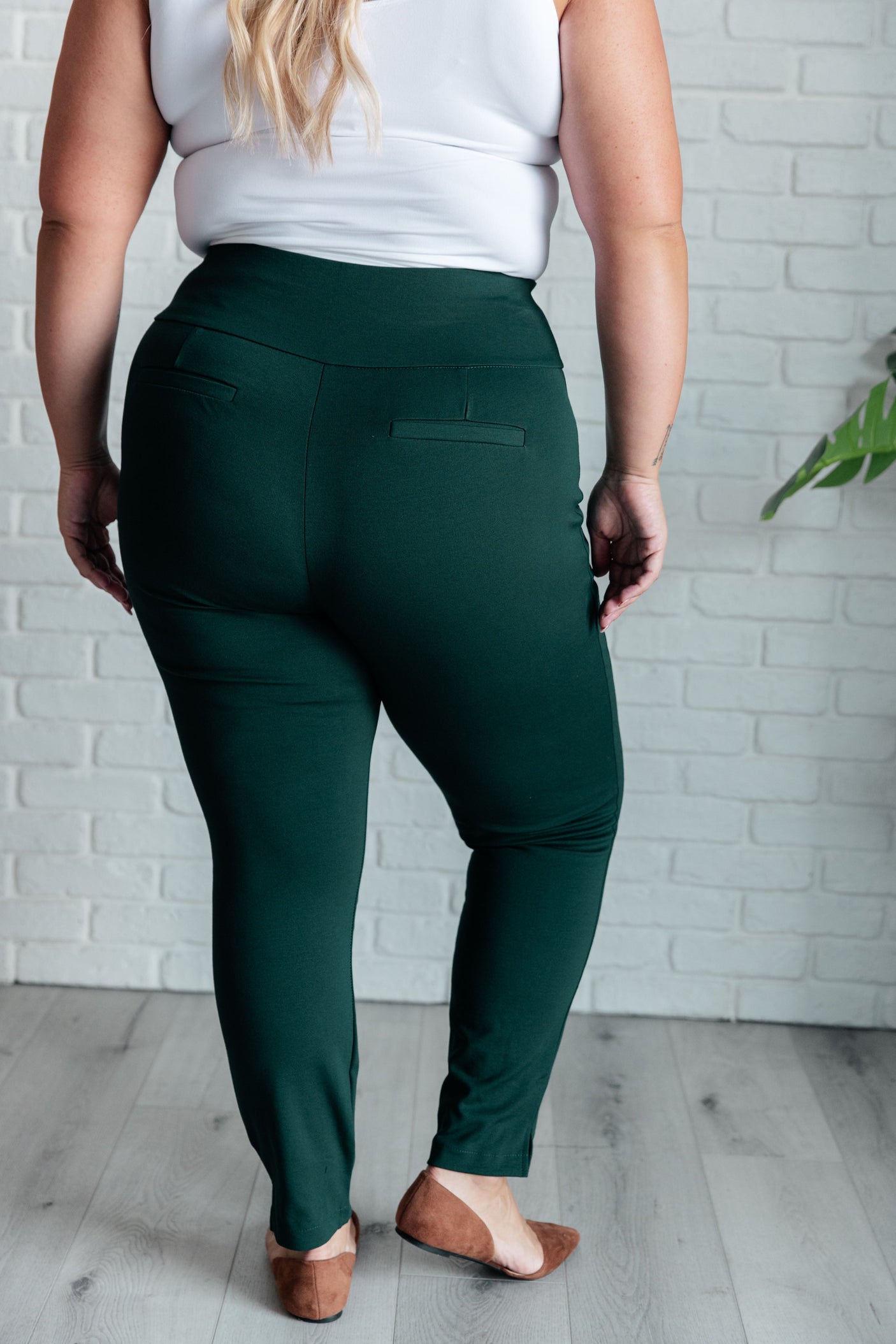 Magic Skinny 28" Pants in Hunter Green - Liarian Unlimited Boutique