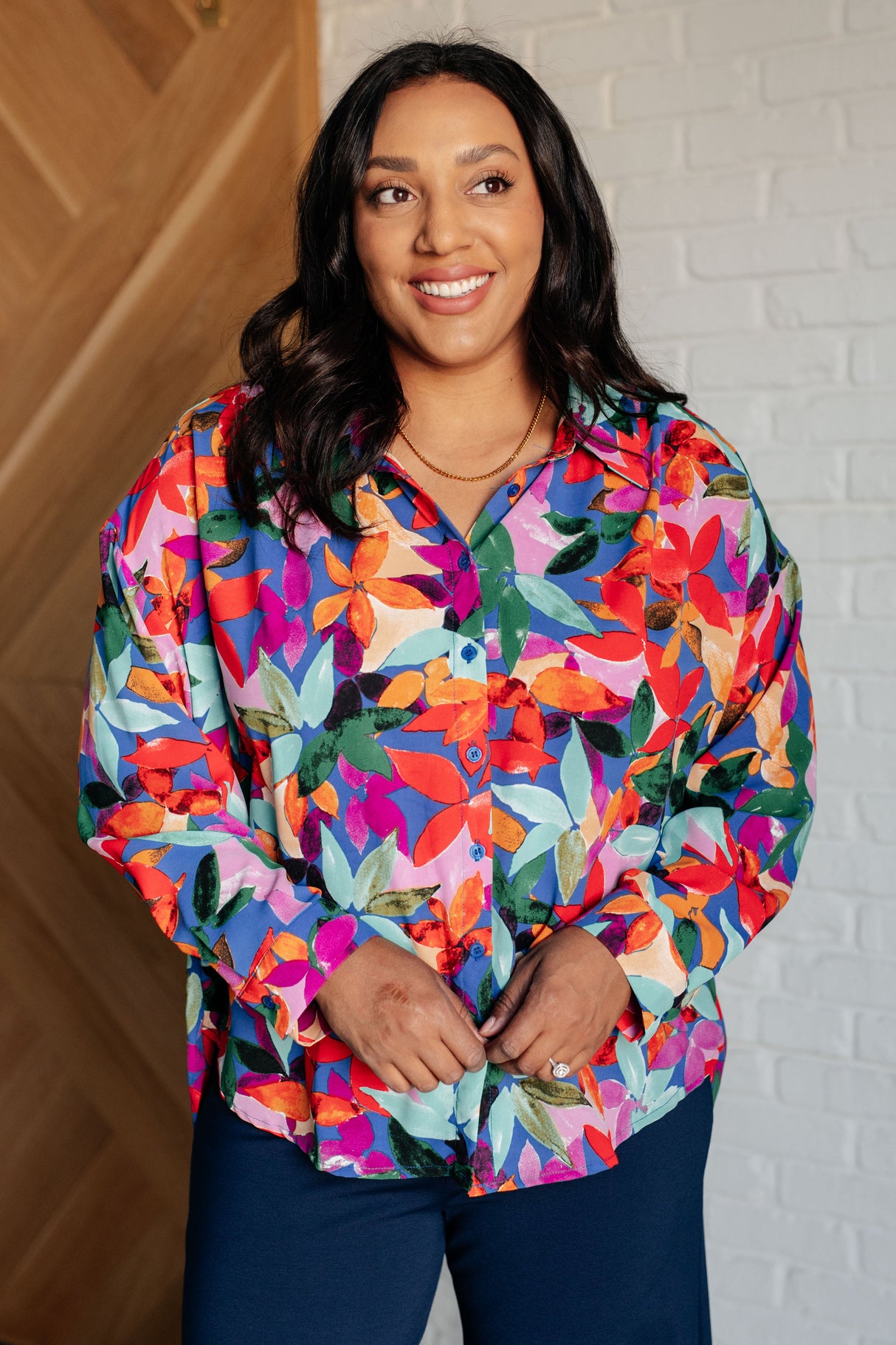 Blusa con botones "Make Like a Tree and Leaf"