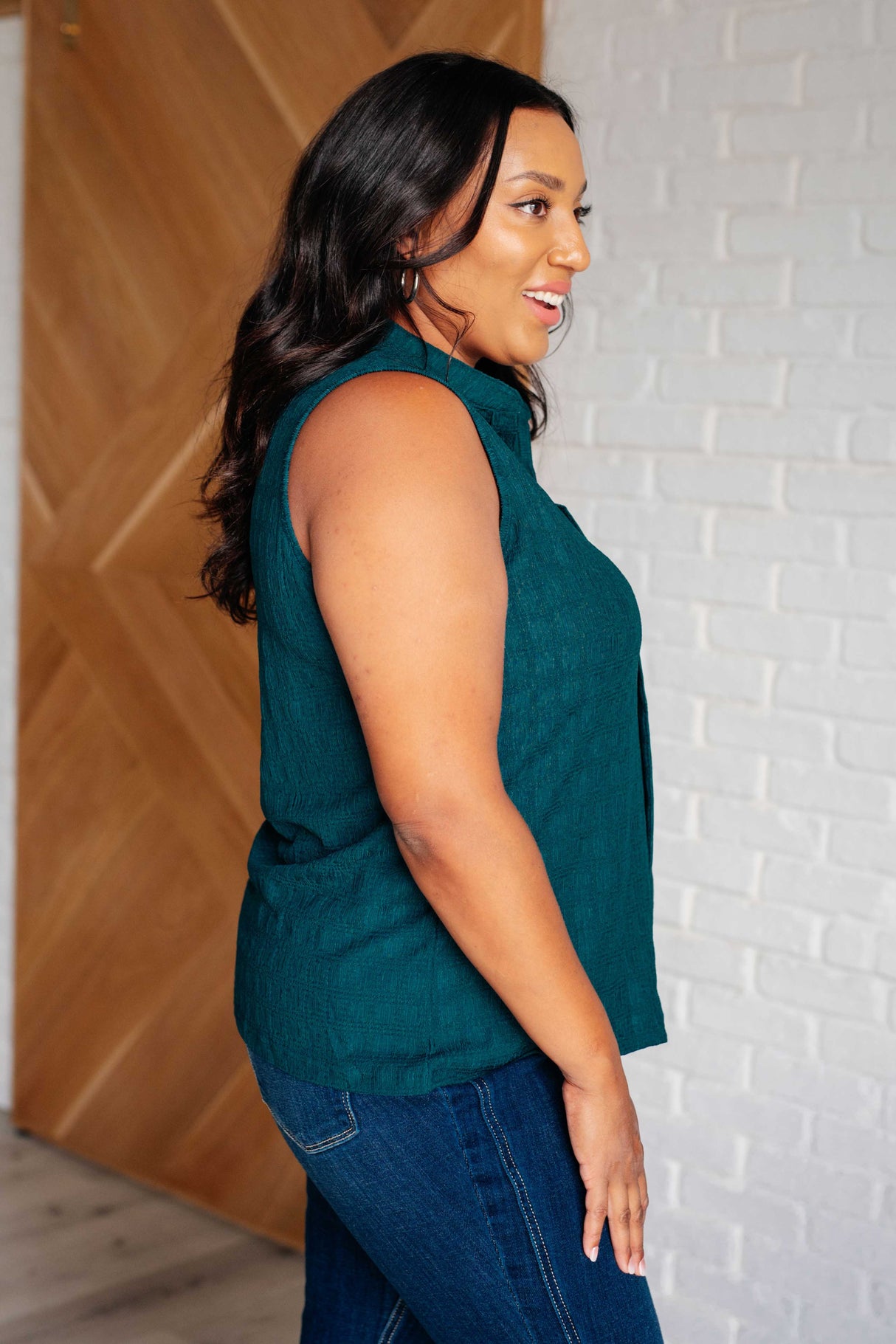 Blusa sin mangas con pliegues delanteros Matter of Fact en verde mar