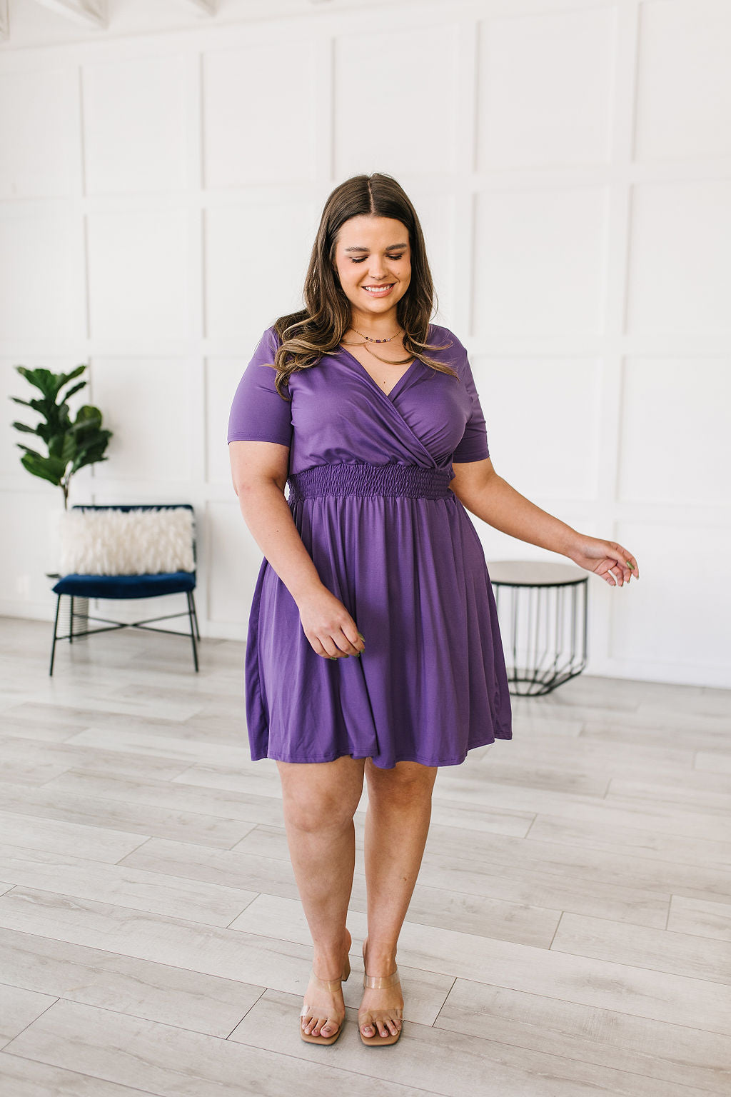 Vestido con escote en V de Miss Independent