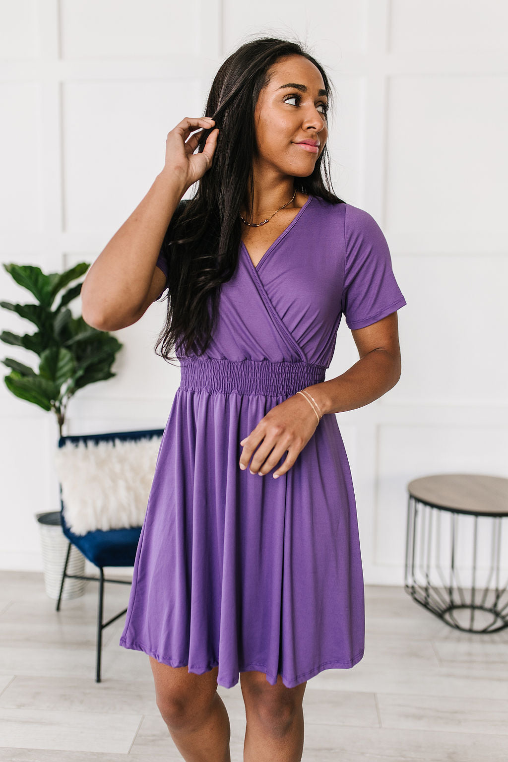 Vestido con escote en V de Miss Independent