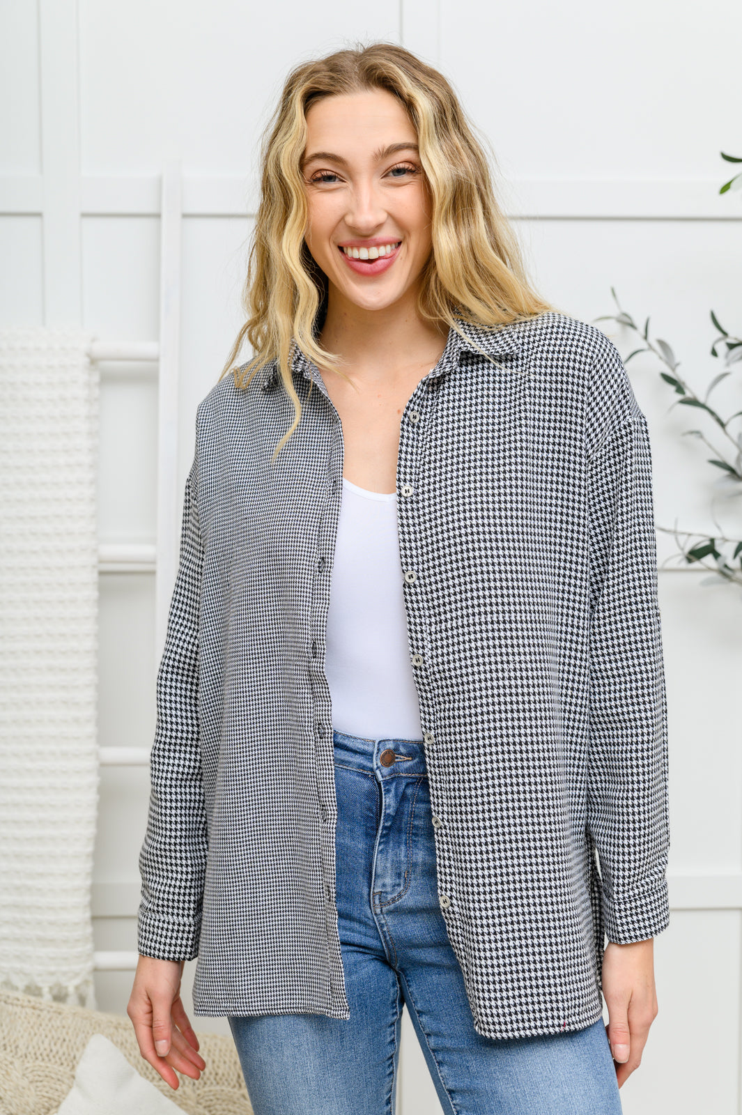 Blusa abotonada con estampado pata de gallo mixto