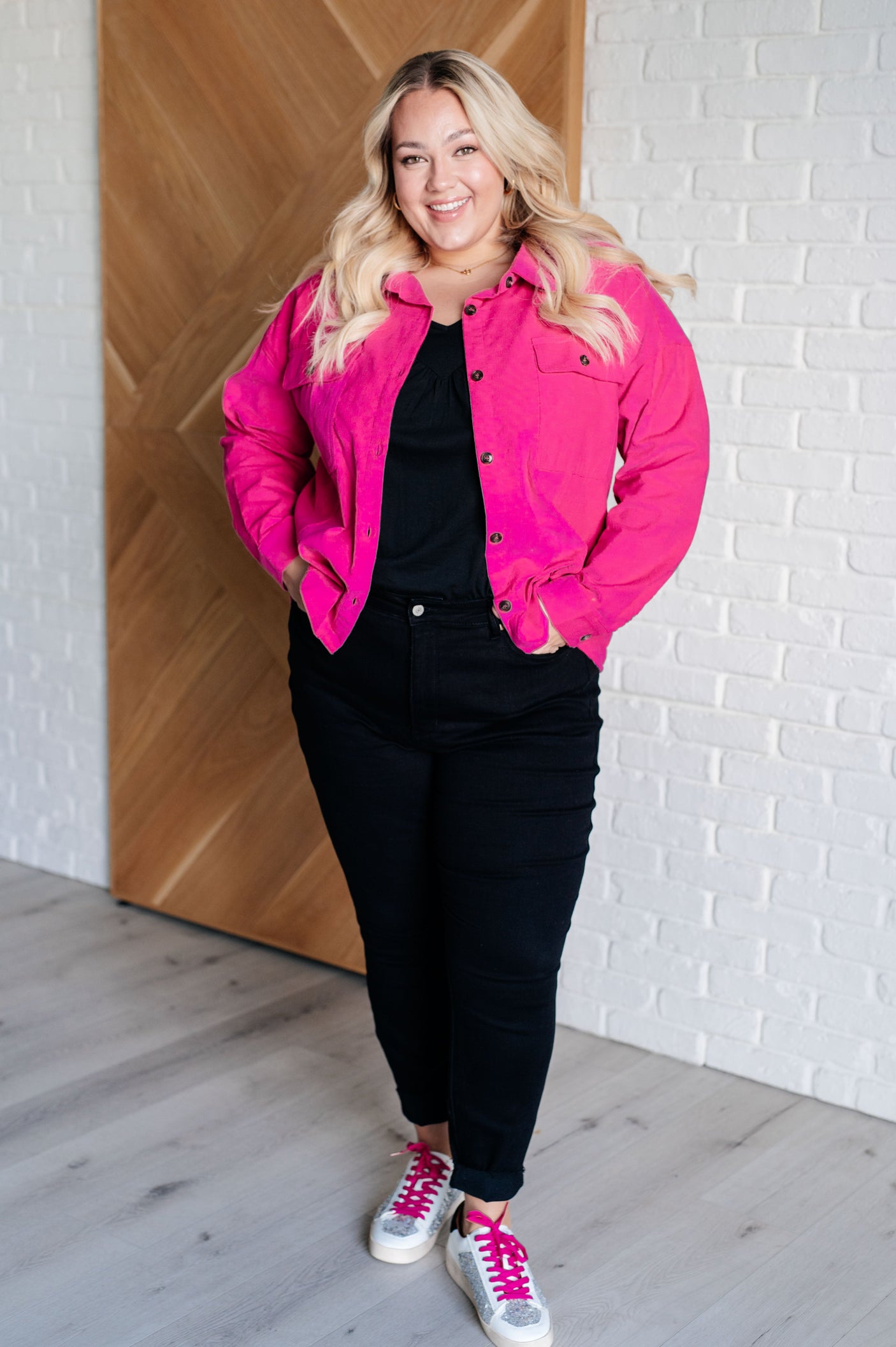 Camiseta de tirantes con cuello en V Not So Anxious en color negro