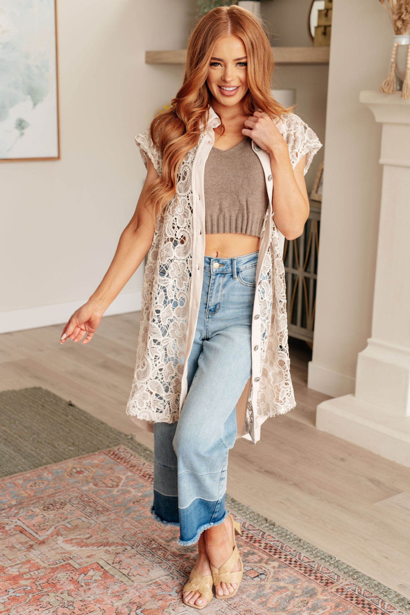 Pieces of Me Blusa larga con botones y encaje