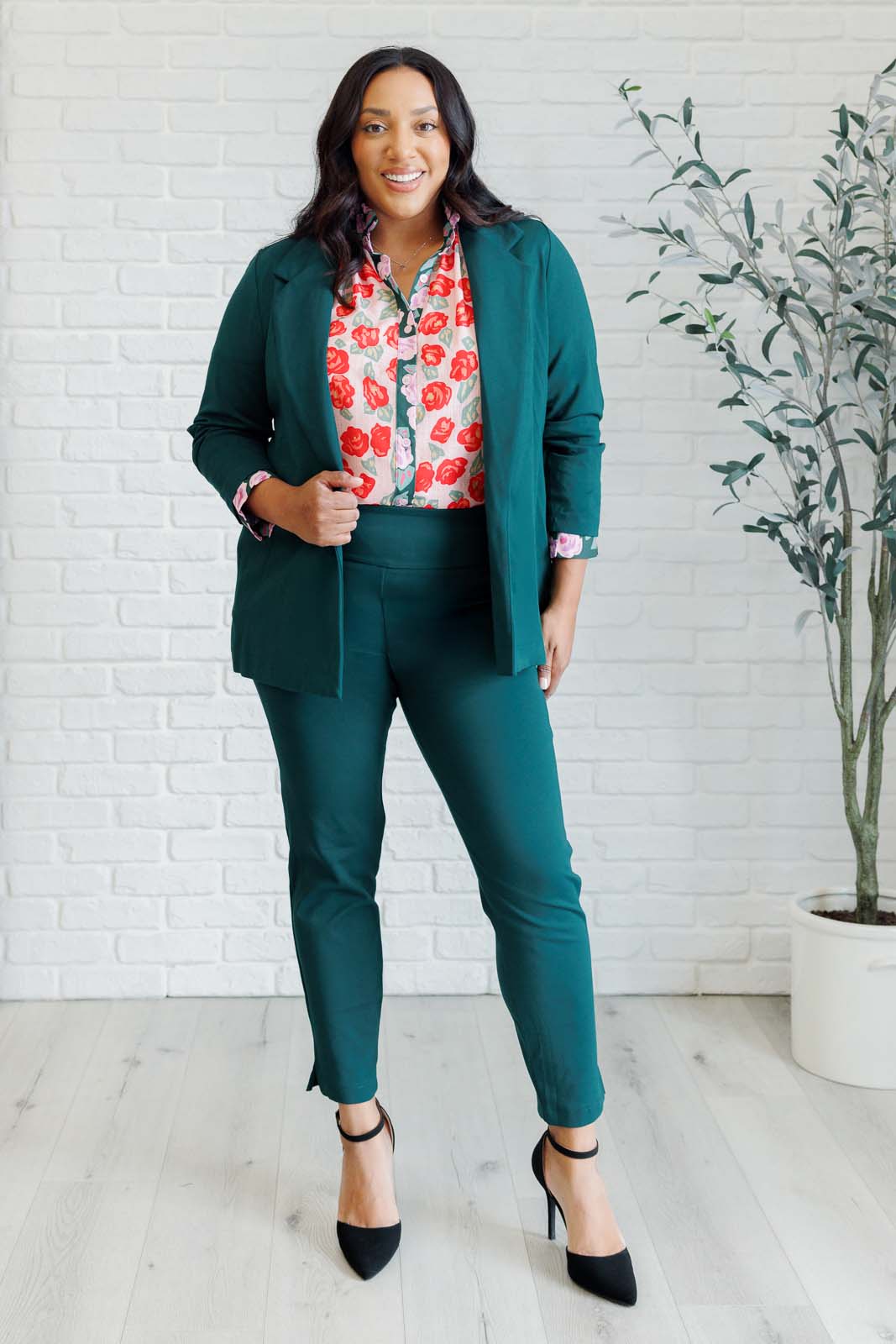 Blusa con botones y estampados mixtos de ideas presupuestas