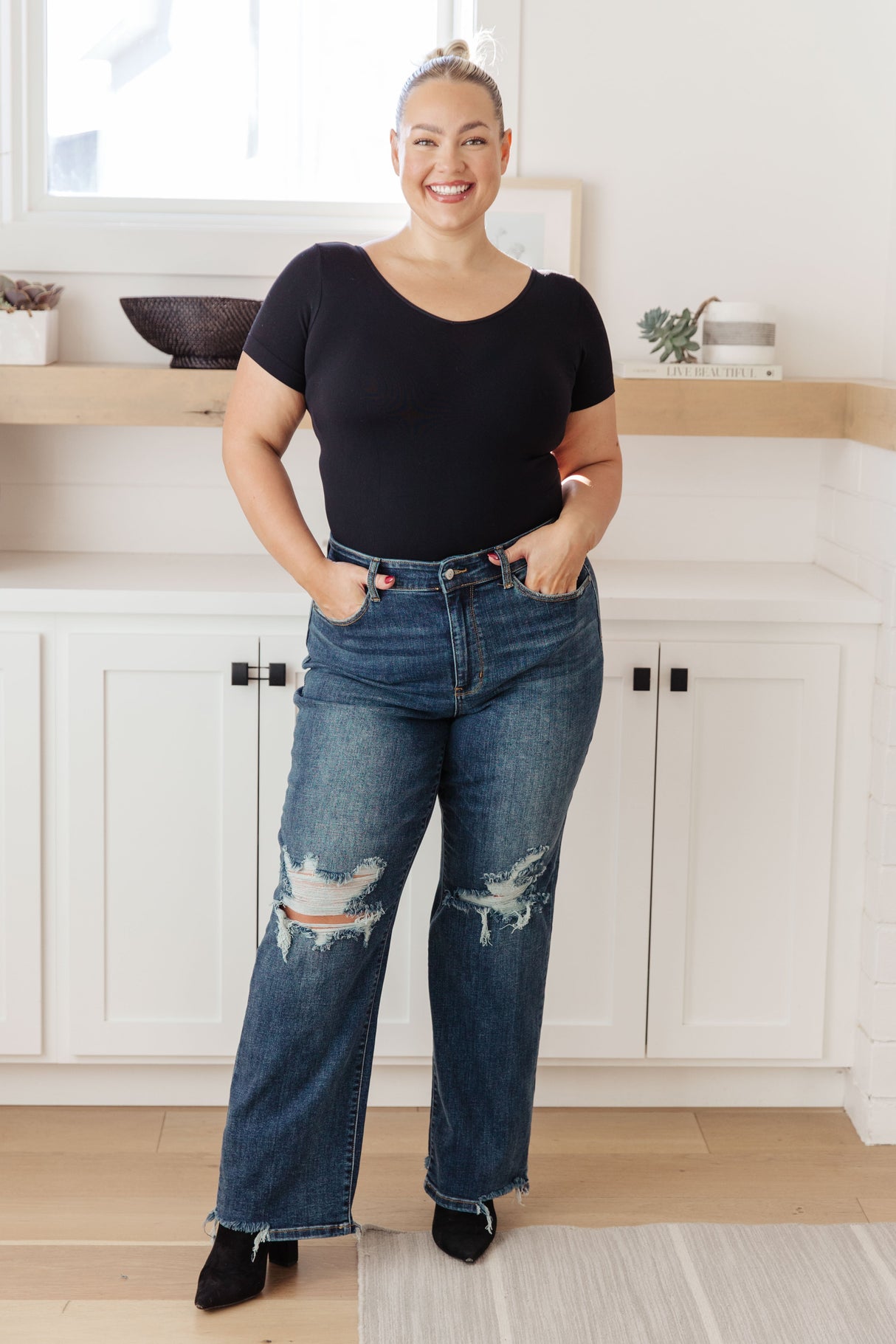 Rose High Rise 90's Straight Jeans in Dark Wash - Liarian Unlimited Boutique