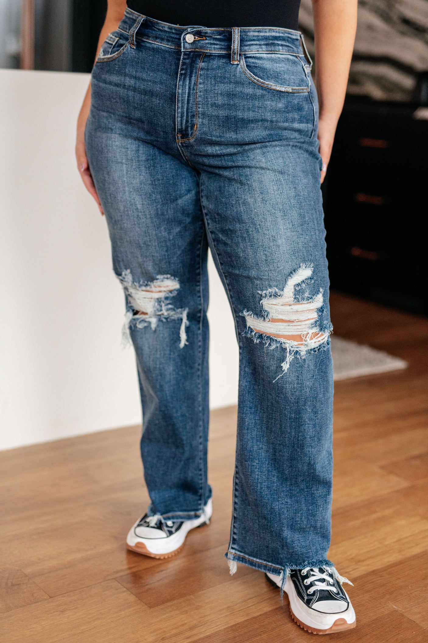 Rose High Rise 90's Straight Jeans in Dark Wash - Liarian Unlimited Boutique