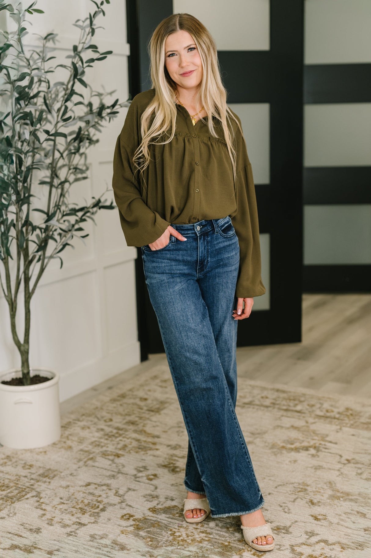 Blusa con botones "Ella tiene un camino"