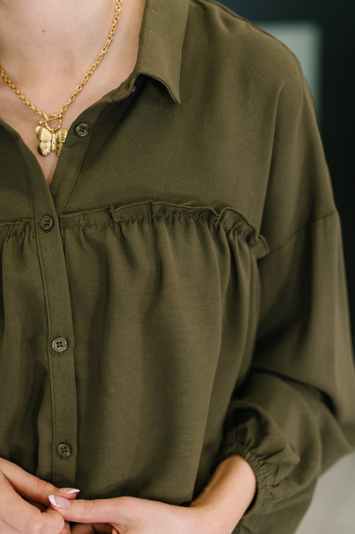 Blusa con botones "Ella tiene un camino"