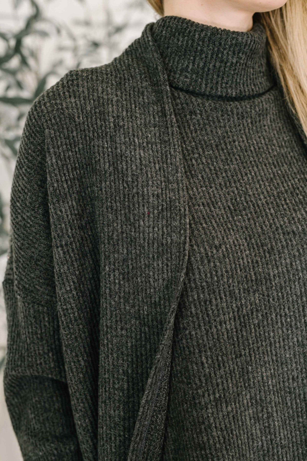 Signature Open Front Cardigan Set in Black