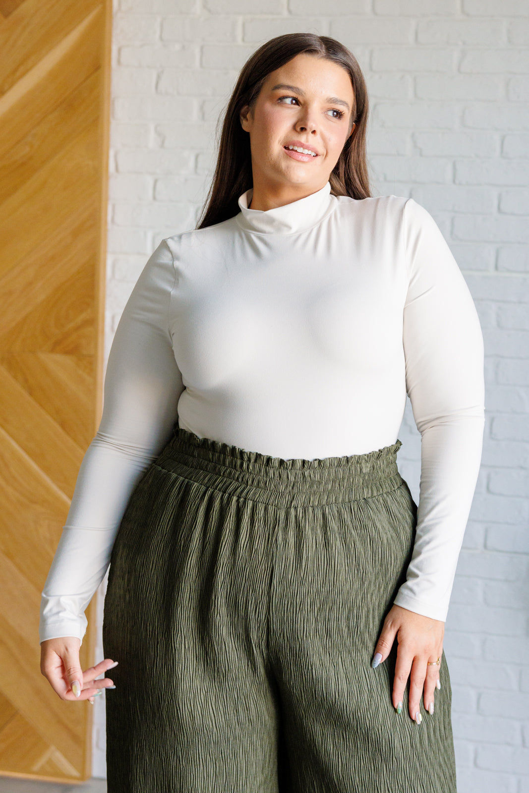 Body Simple Situation de cuello alto en blanco perla