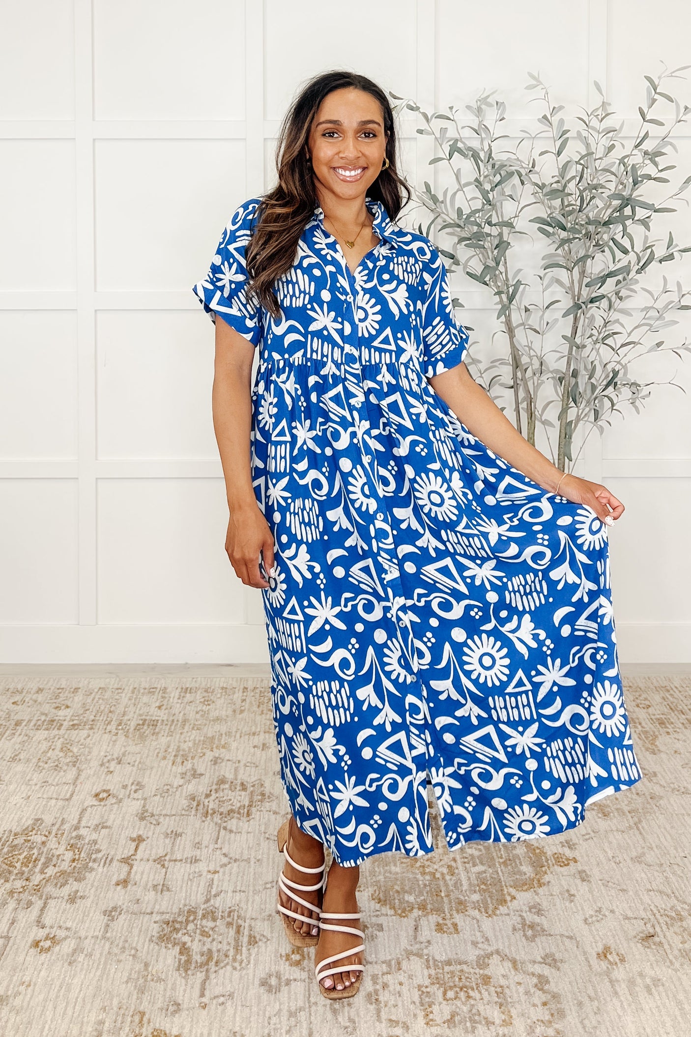 Vestido Sonata suave con escote en V en azul