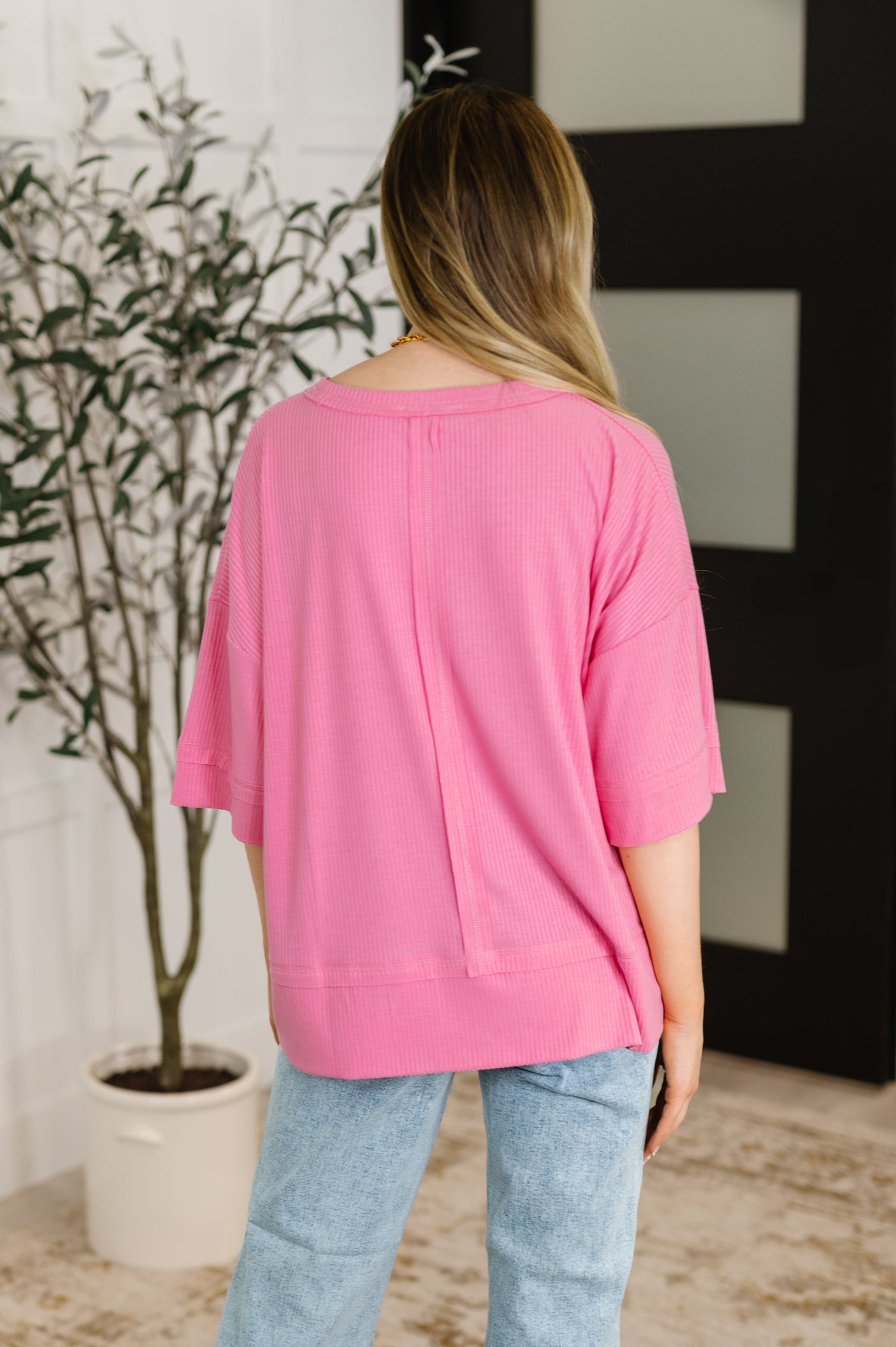 Camiseta relajada Stay On Top en rosa caramelo