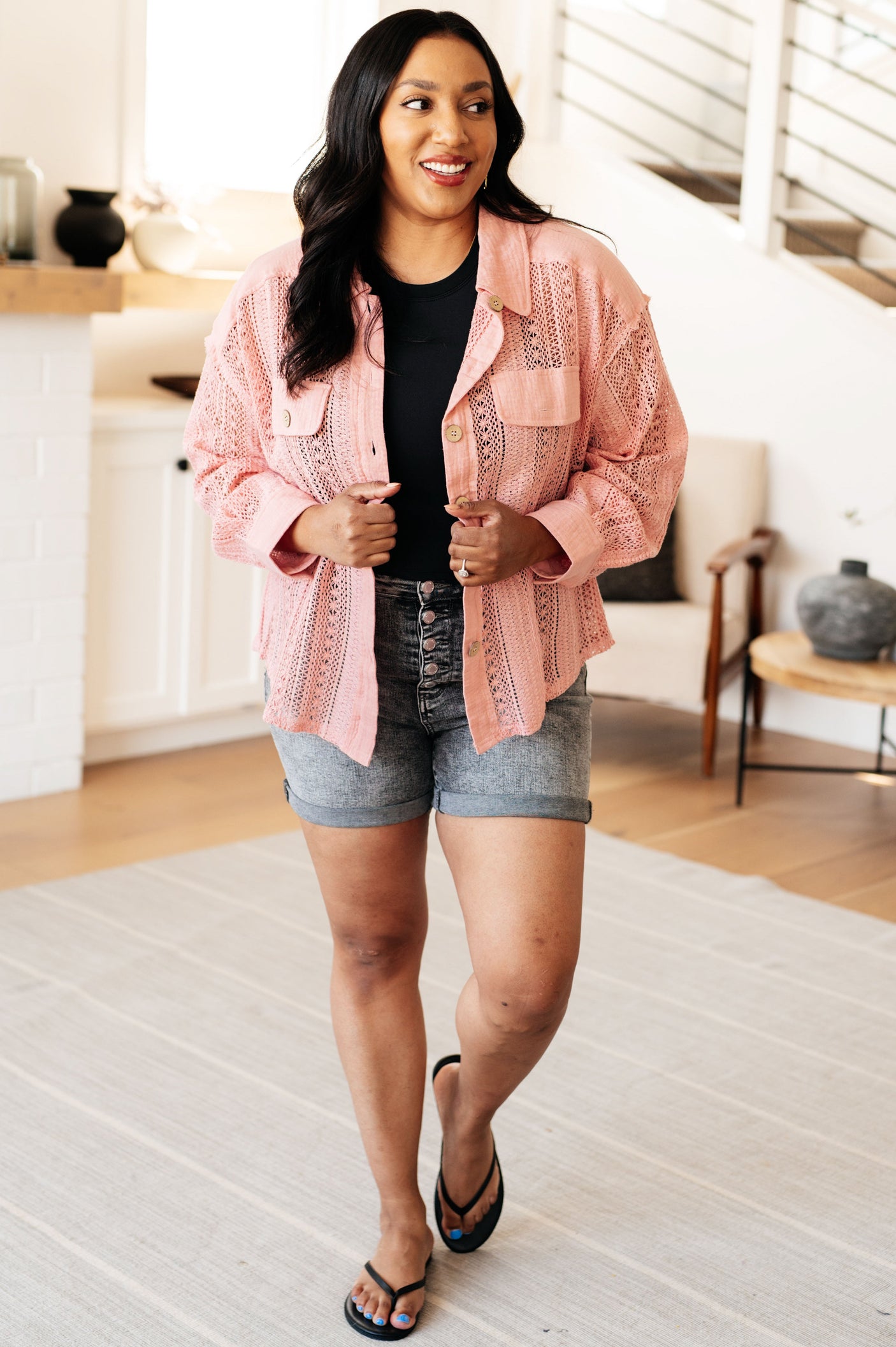 Camisa de encaje con botones en rosa más dulce que el néctar