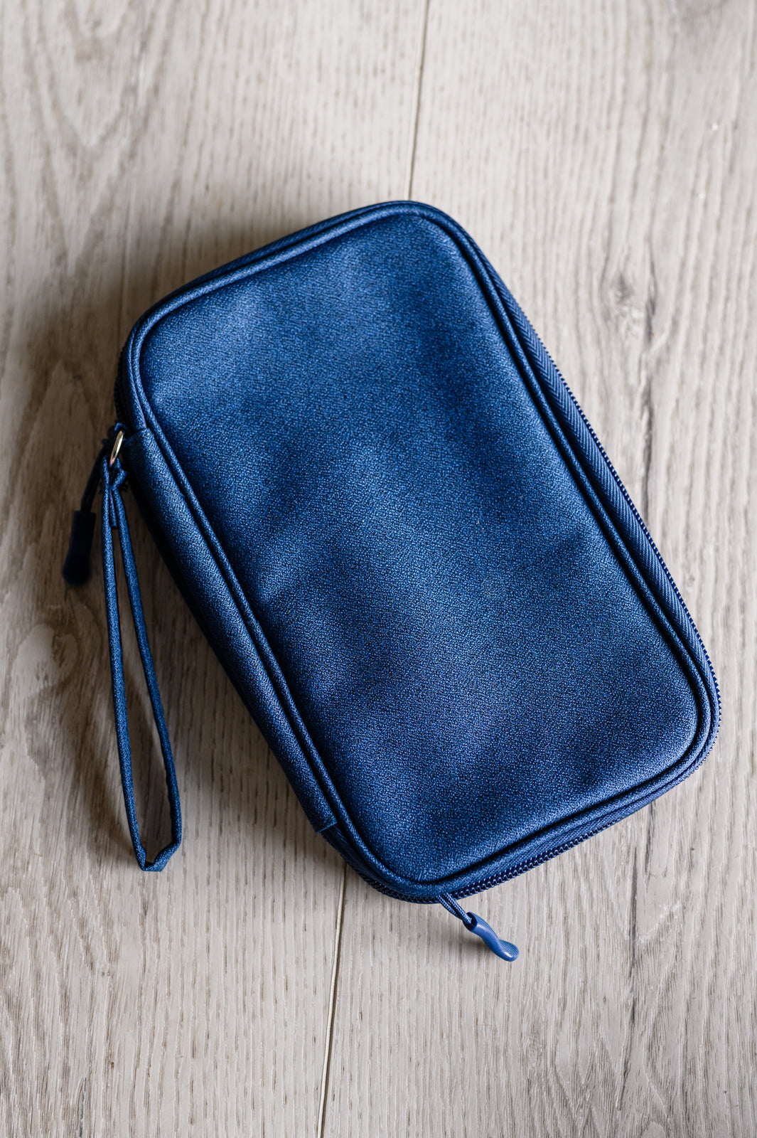 Estuche técnico todo en uno en color azul marino