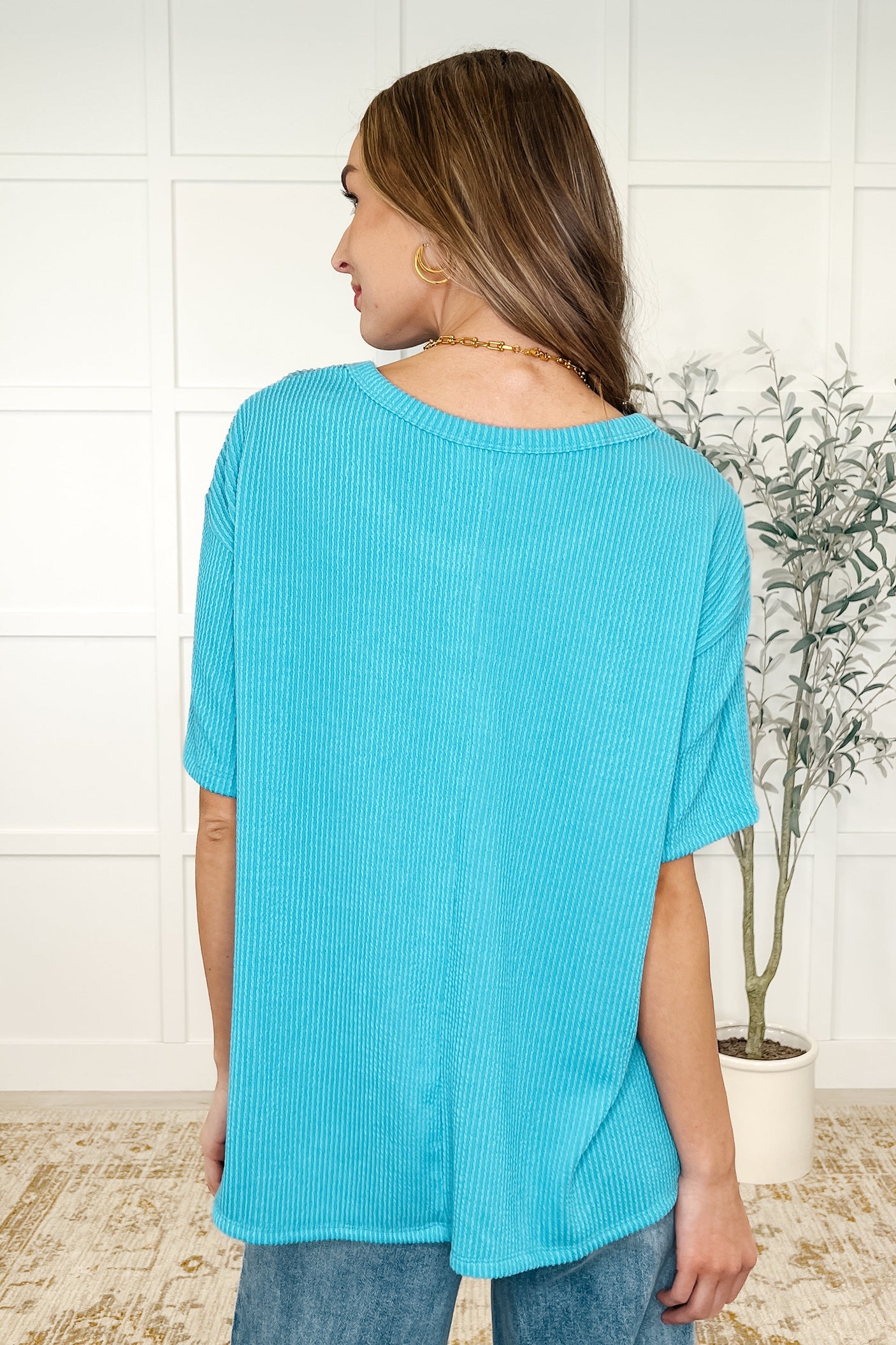 La camiseta ideal en Aqua Glow